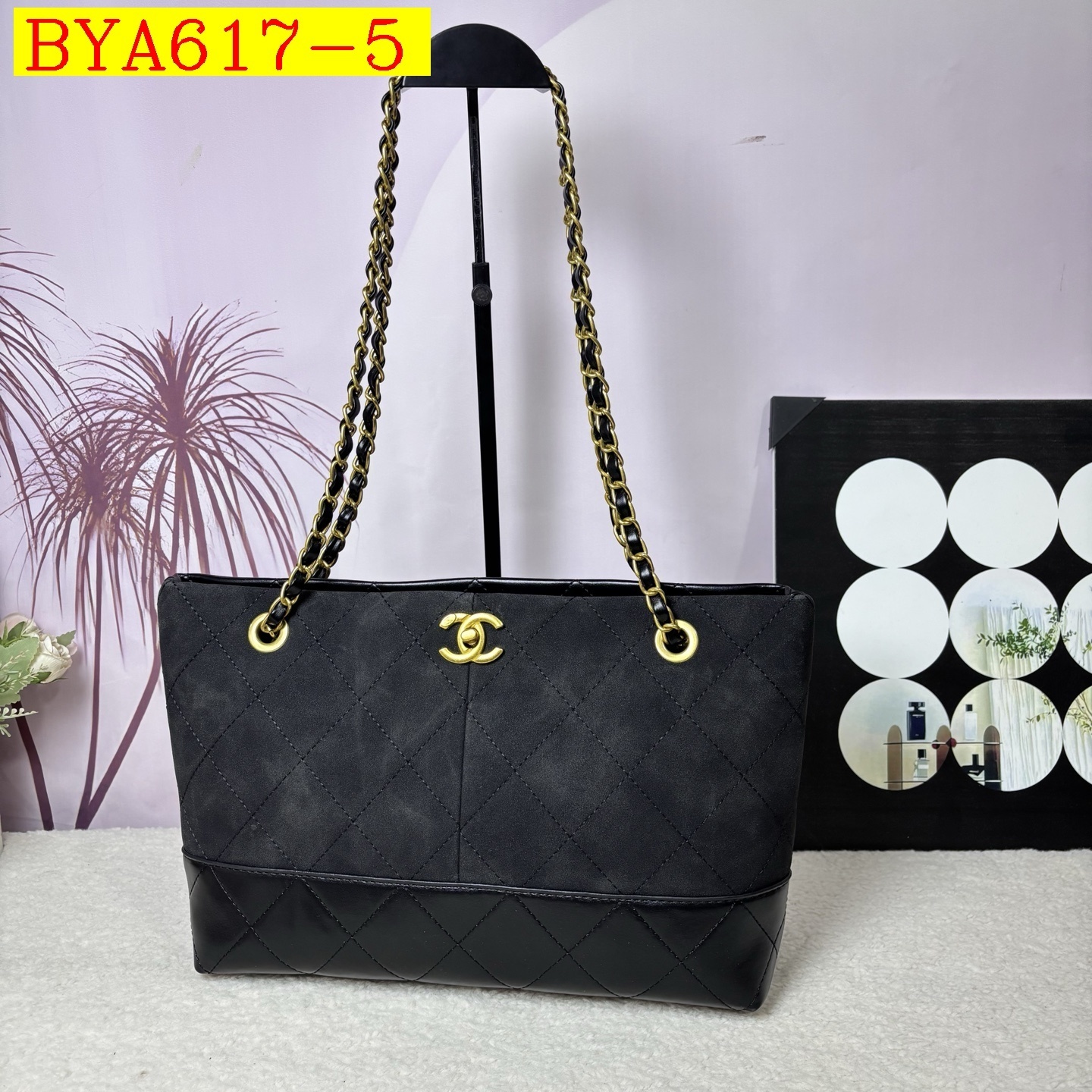 33$ Chanel handbag size 35x21x10cm 411034 BYA617 gallery