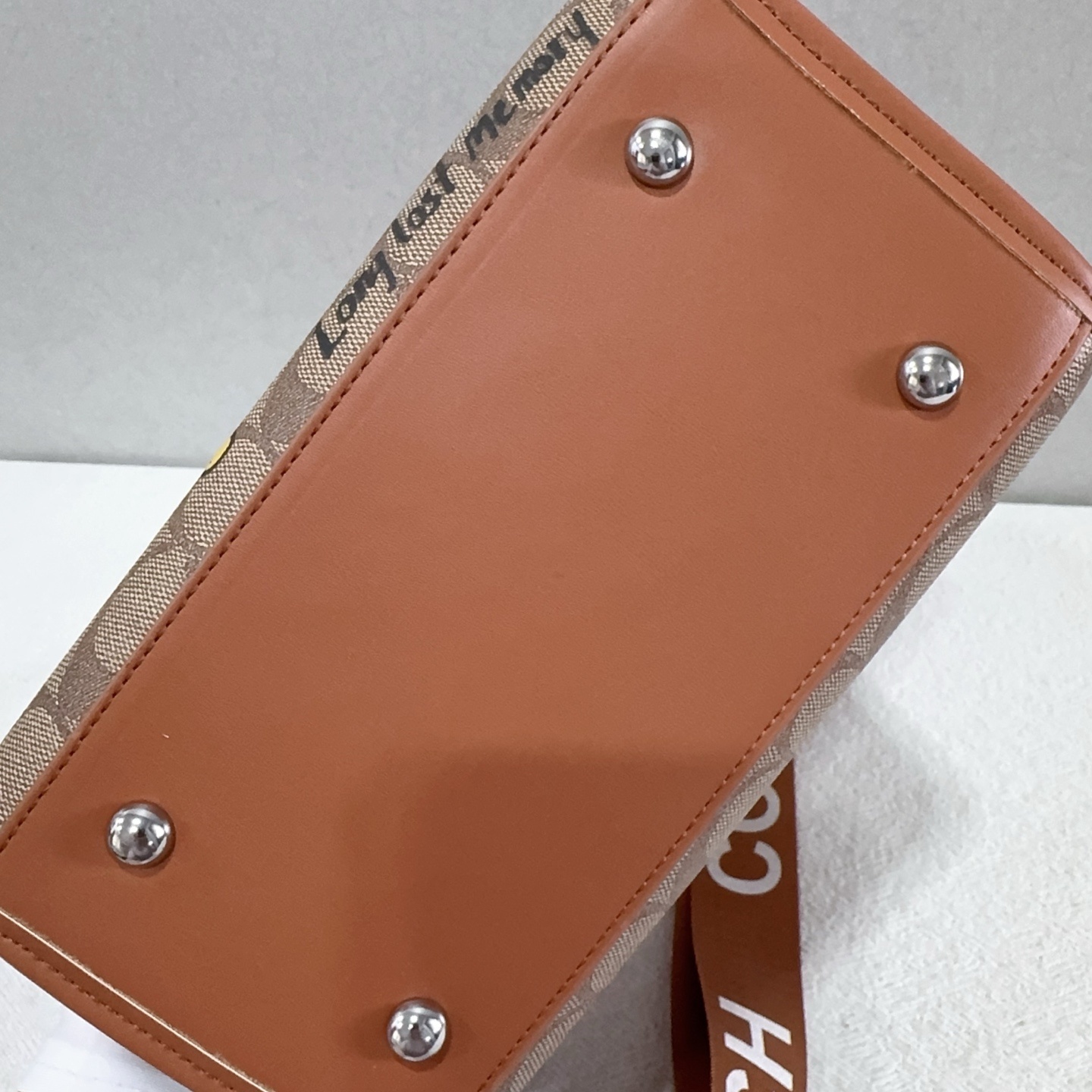 33$ Coach Shoulder bag size 22x21x12cm 6978 BYA117 gallery