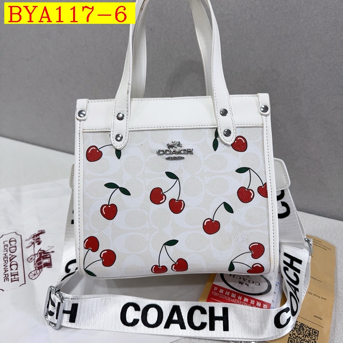 33$ Coach Shoulder bag size 22x21x12cm 6978 BYA117 gallery