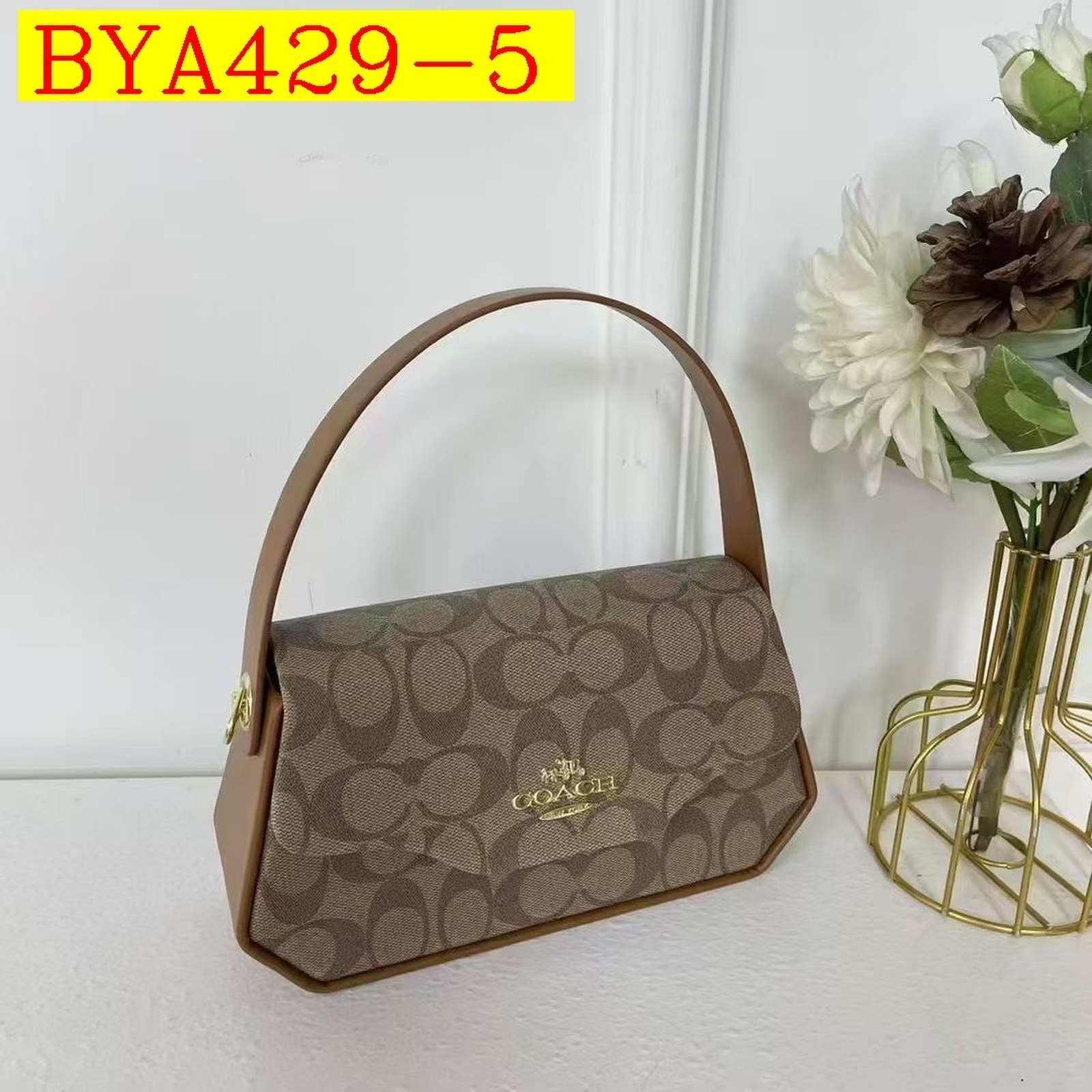 33$ Coach Shoulder bag size 23x13x7cm 014020 BYA429 gallery