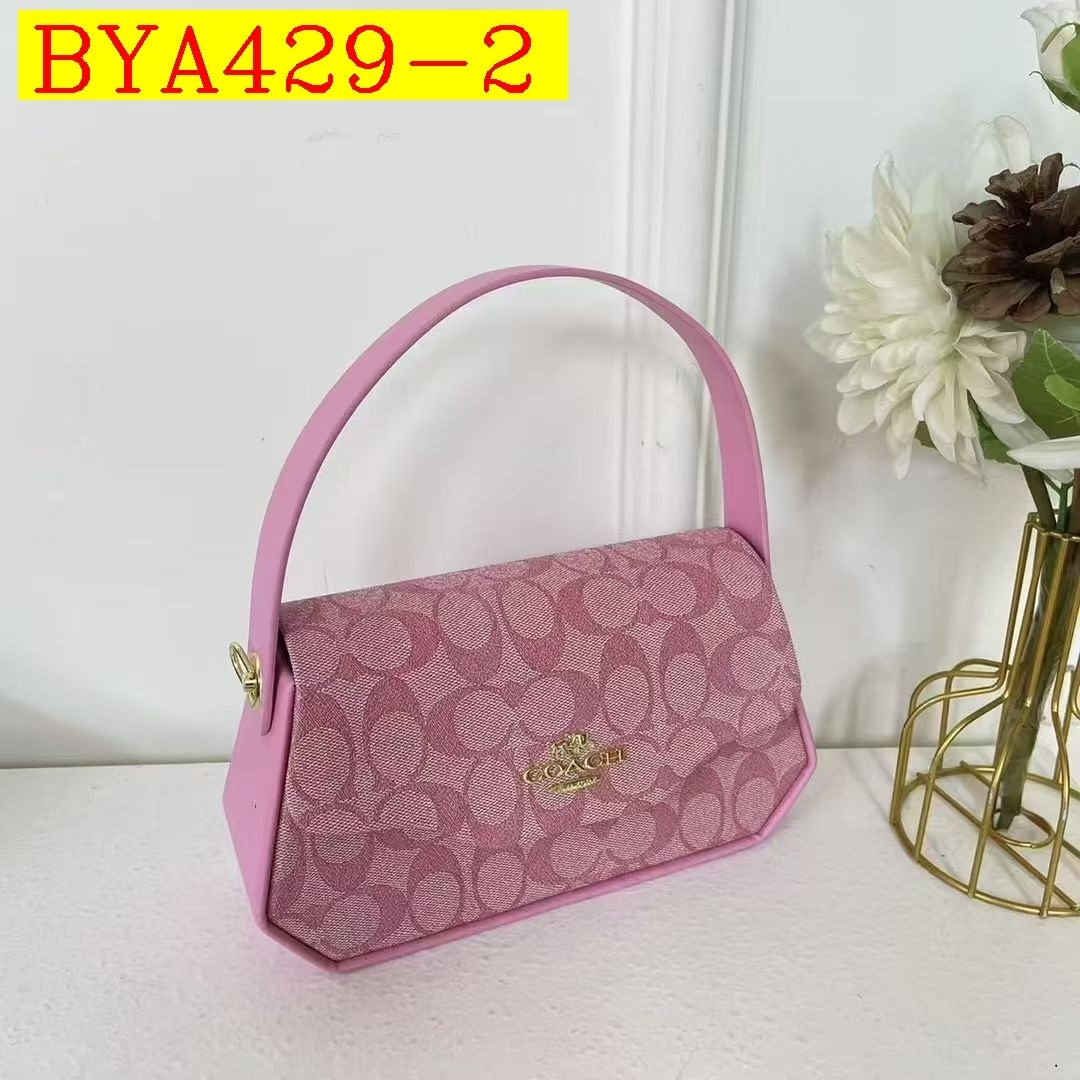 33$ Coach Shoulder bag size 23x13x7cm 014020 BYA429 gallery