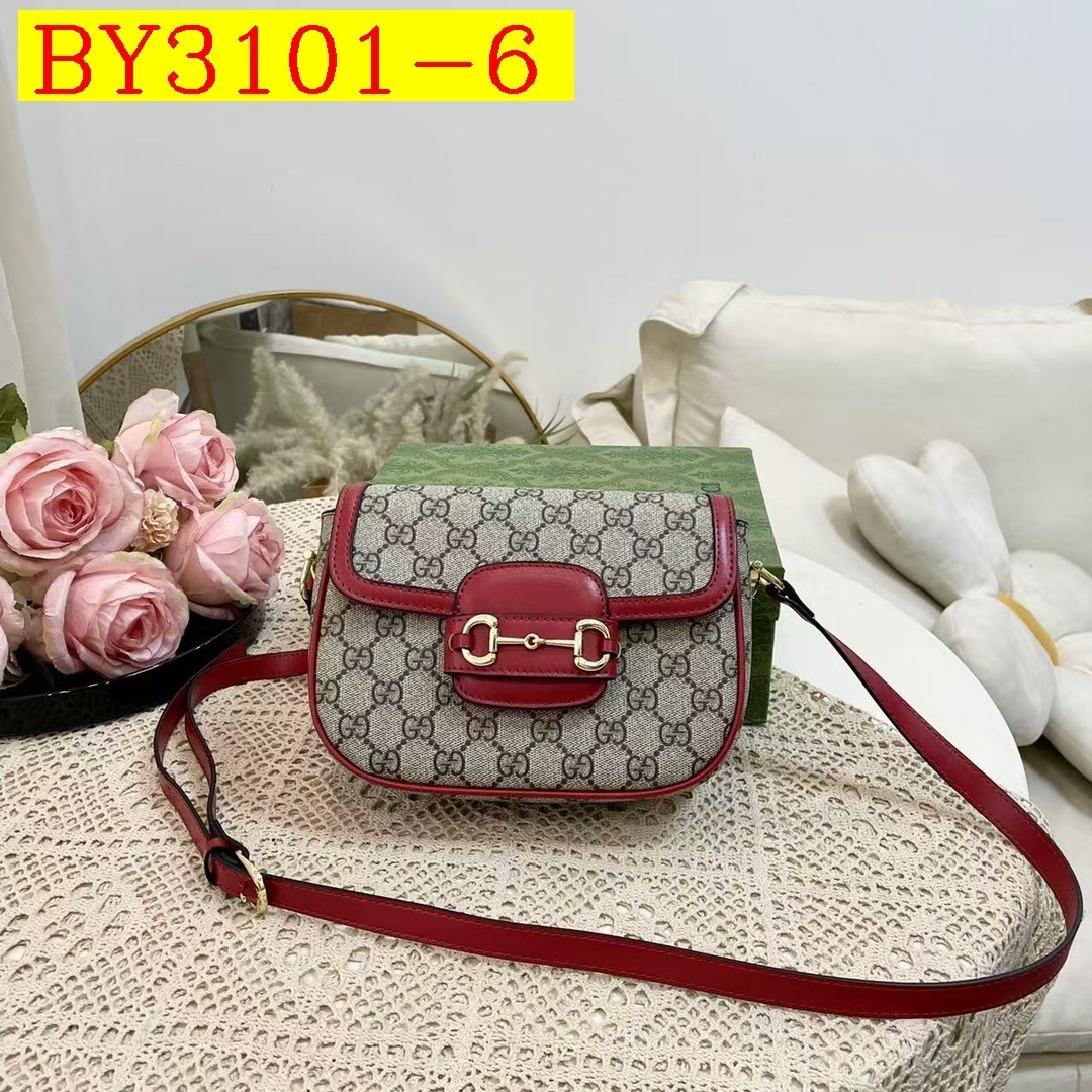 33$ GUCCI 88299 Shoulder bag size 21x16x6 cm 811490 BY3101 gallery