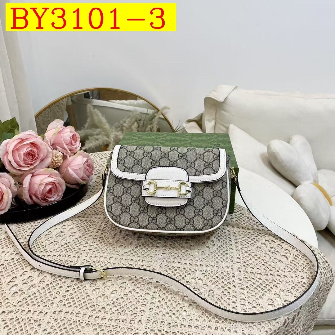 33$ GUCCI 88299 Shoulder bag size 21x16x6 cm 811490 BY3101 gallery