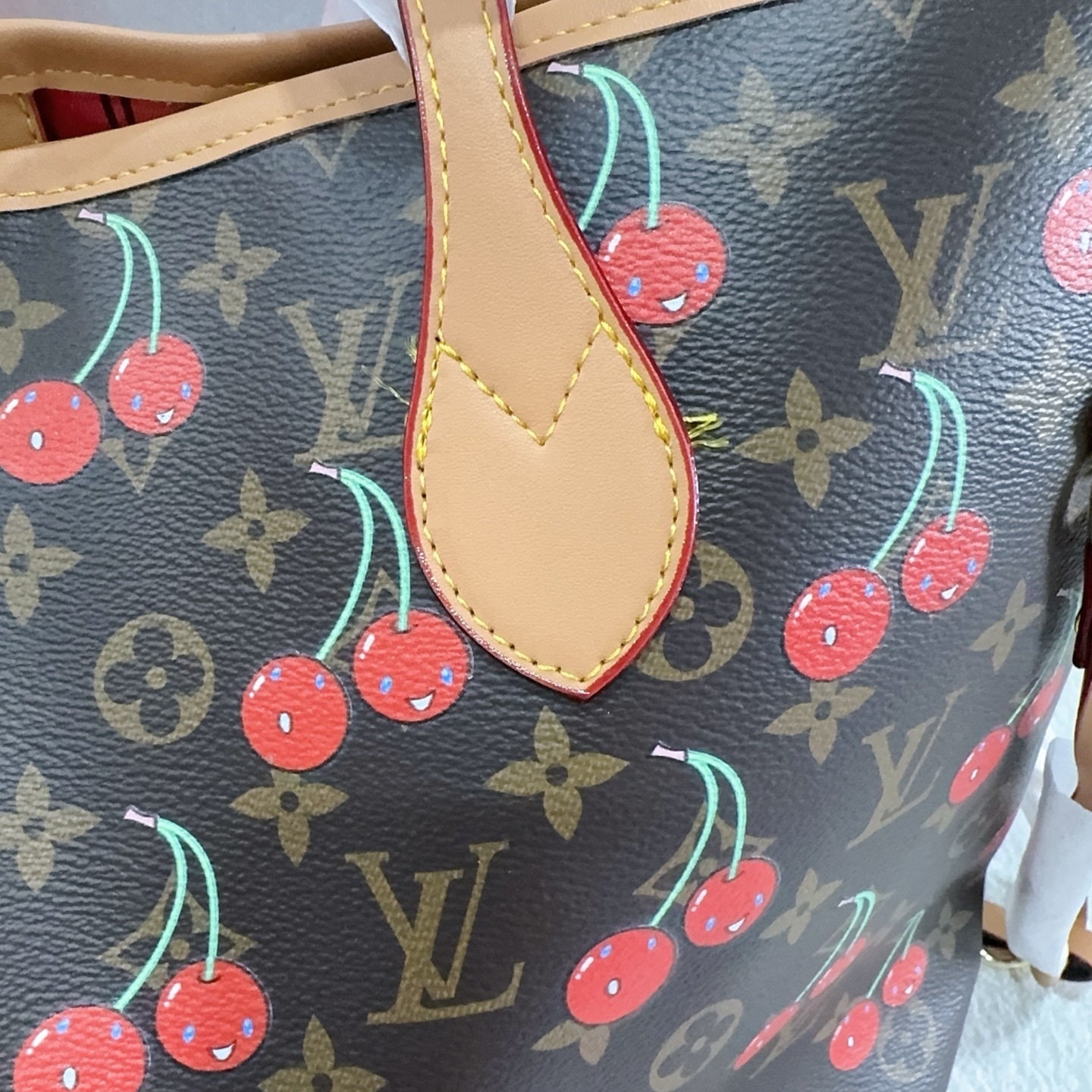 33$ LV 002 Tote bag size 46x30x18 cm 510112 BY3385 gallery