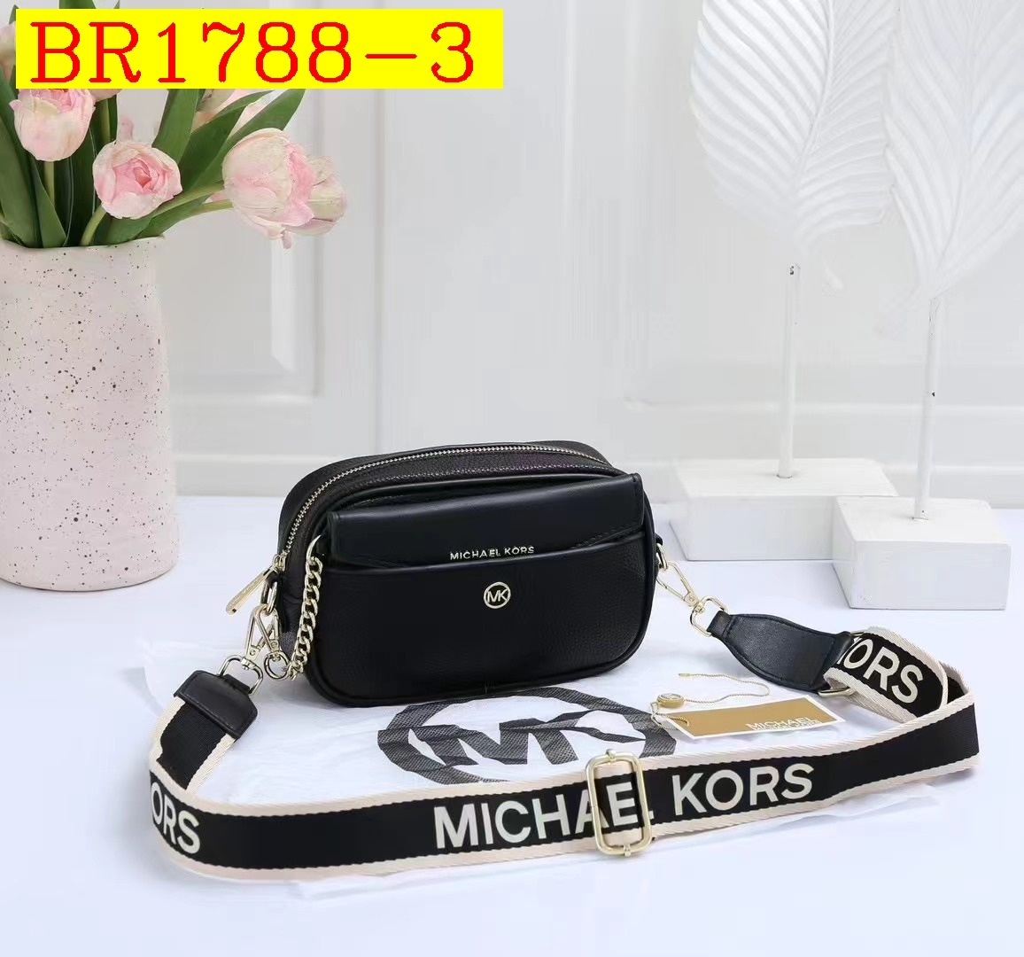 33$ MK 2408 Shoulder bag size 20x13x6 cm 810440 BR1788 gallery