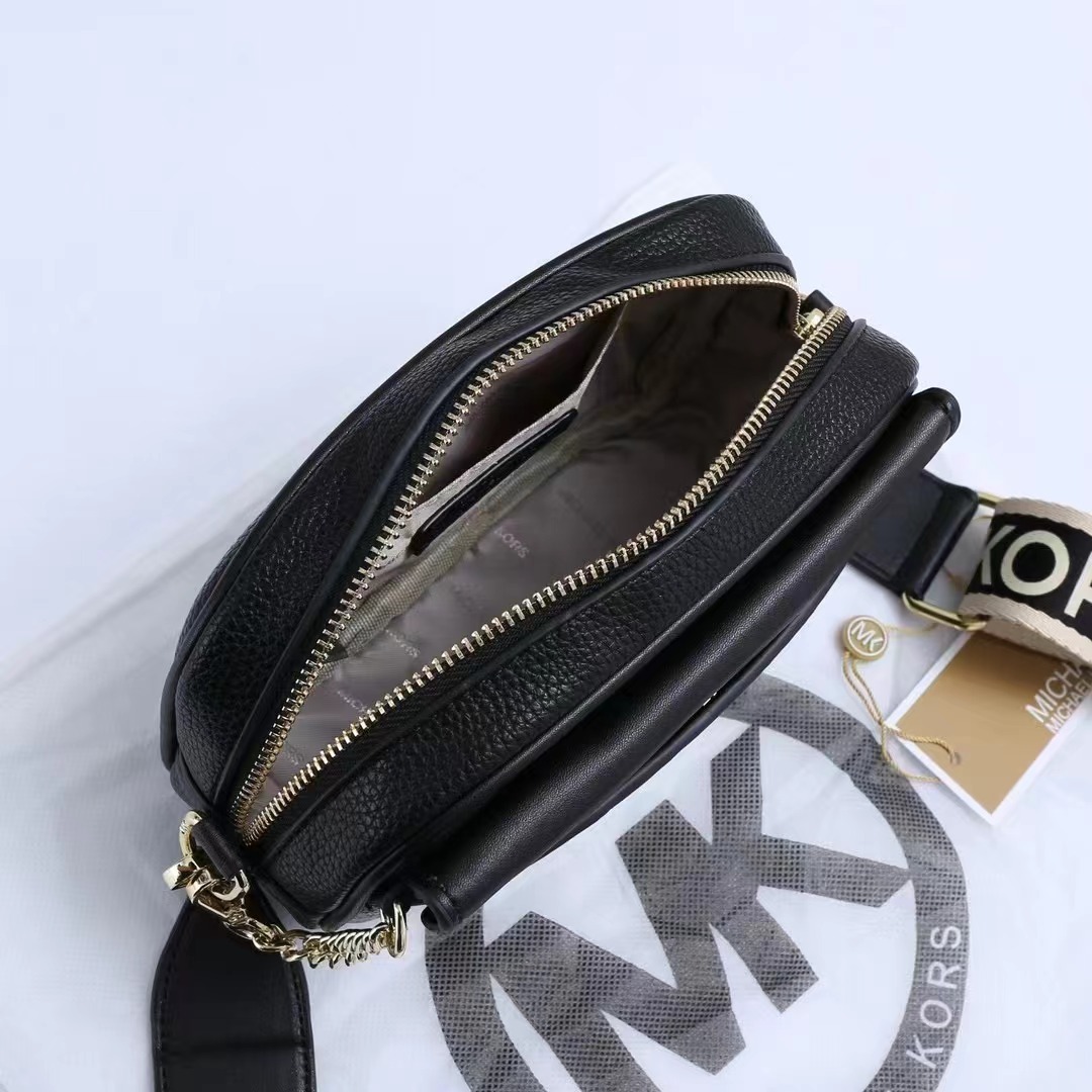 33$ MK 2408 Shoulder bag size 20x13x6 cm 810440 BR1788 gallery