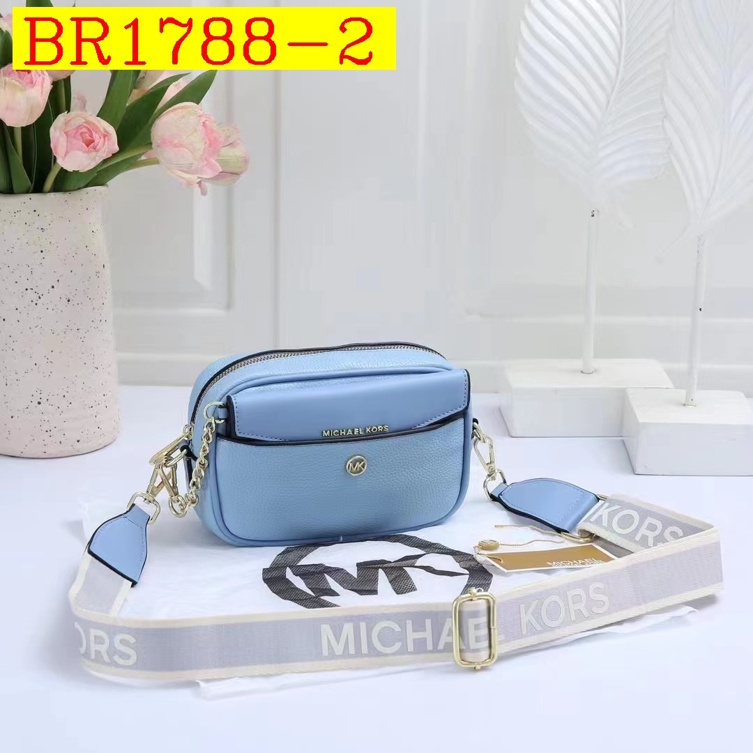 33$ MK 2408 Shoulder bag size 20x13x6 cm 810440 BR1788 gallery