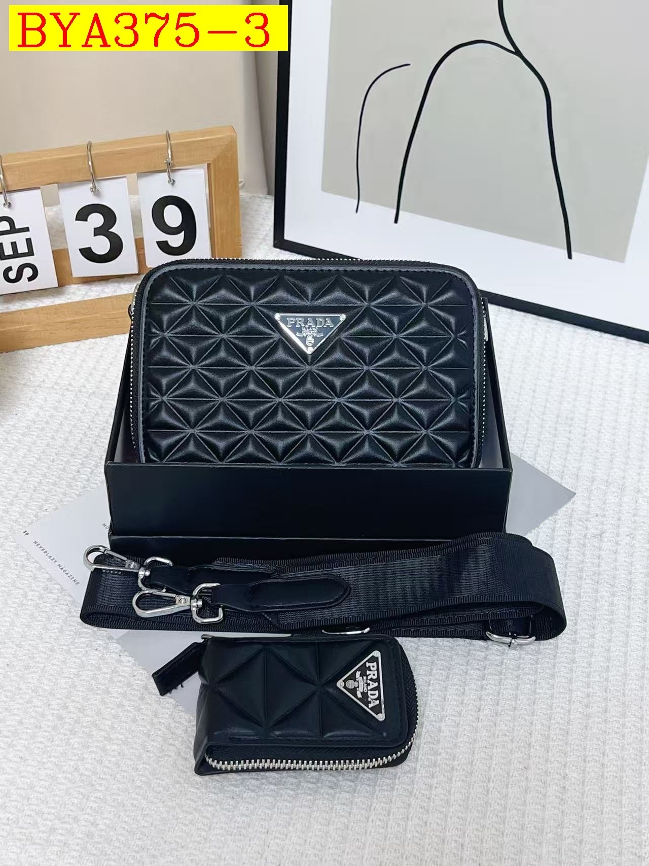 33$ Prada Shoulder bag size 20x5x13cm 916084 BYA375 gallery