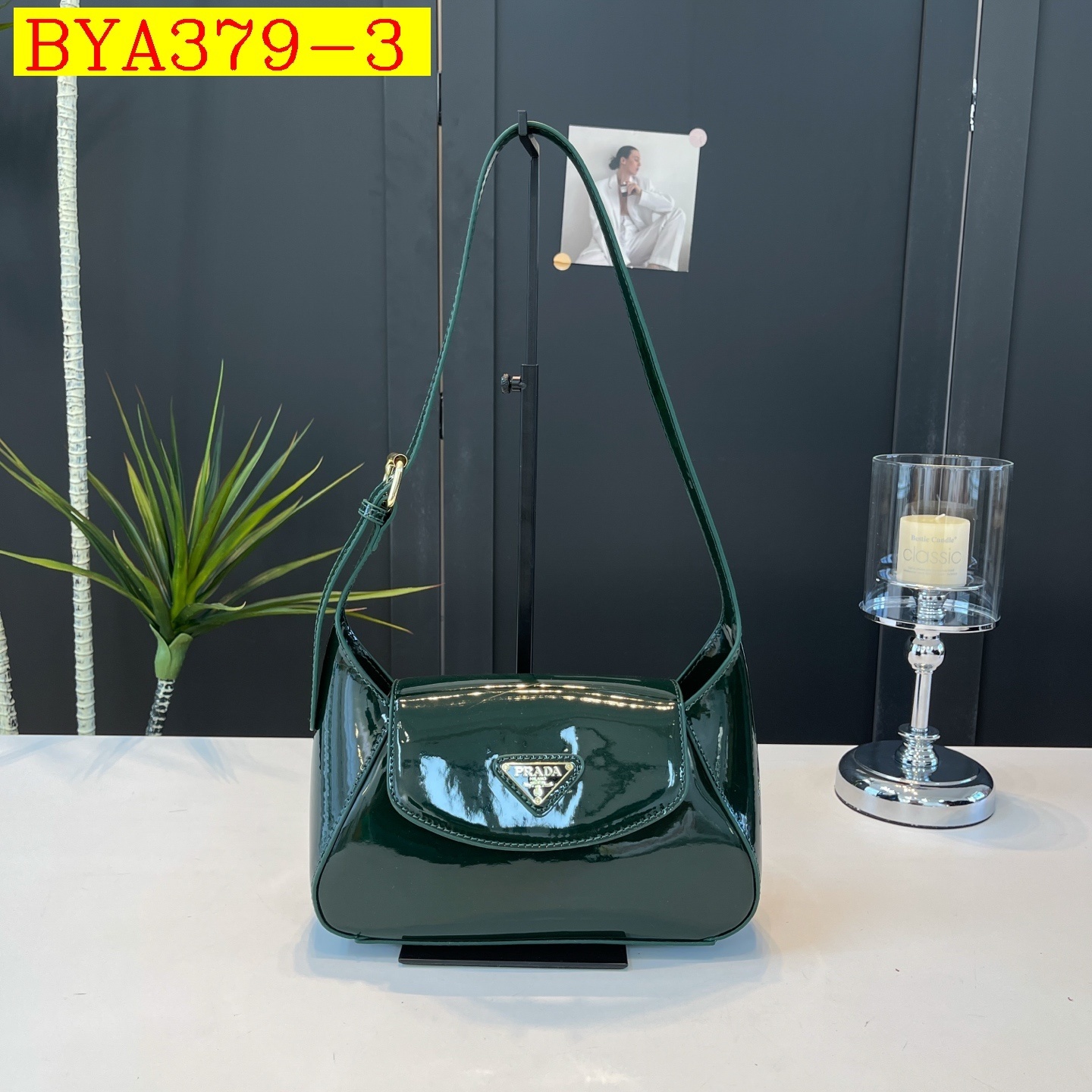 33$ Prada Shoulder bag size 25x17x8cm 815080 BYA379 gallery
