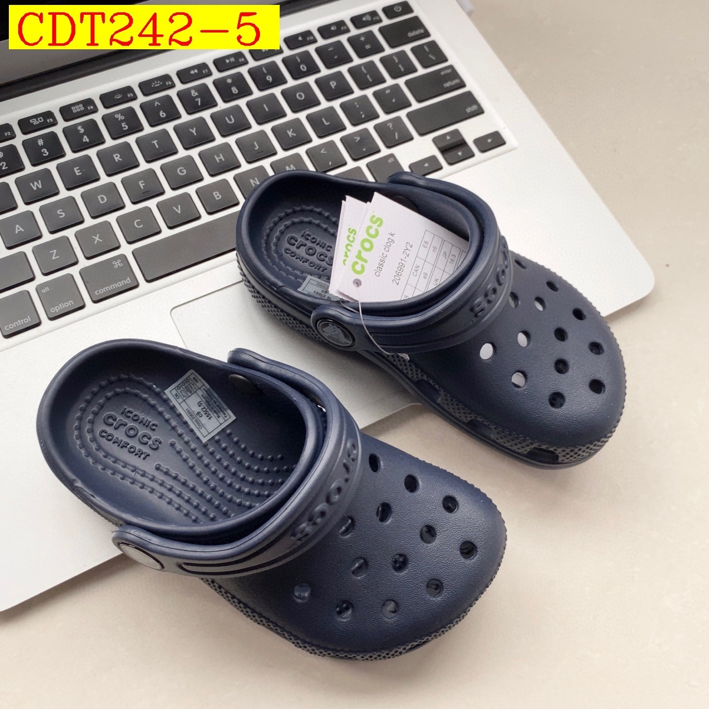 33$ crocs for kids size 23-35 111530 CDT242 gallery