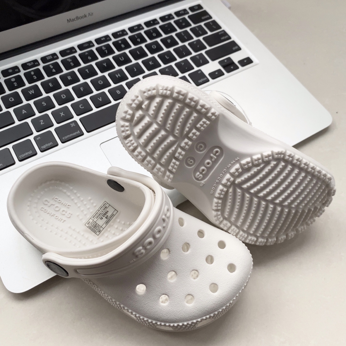 33$ crocs for kids size 23-35 111530 CDT242 gallery