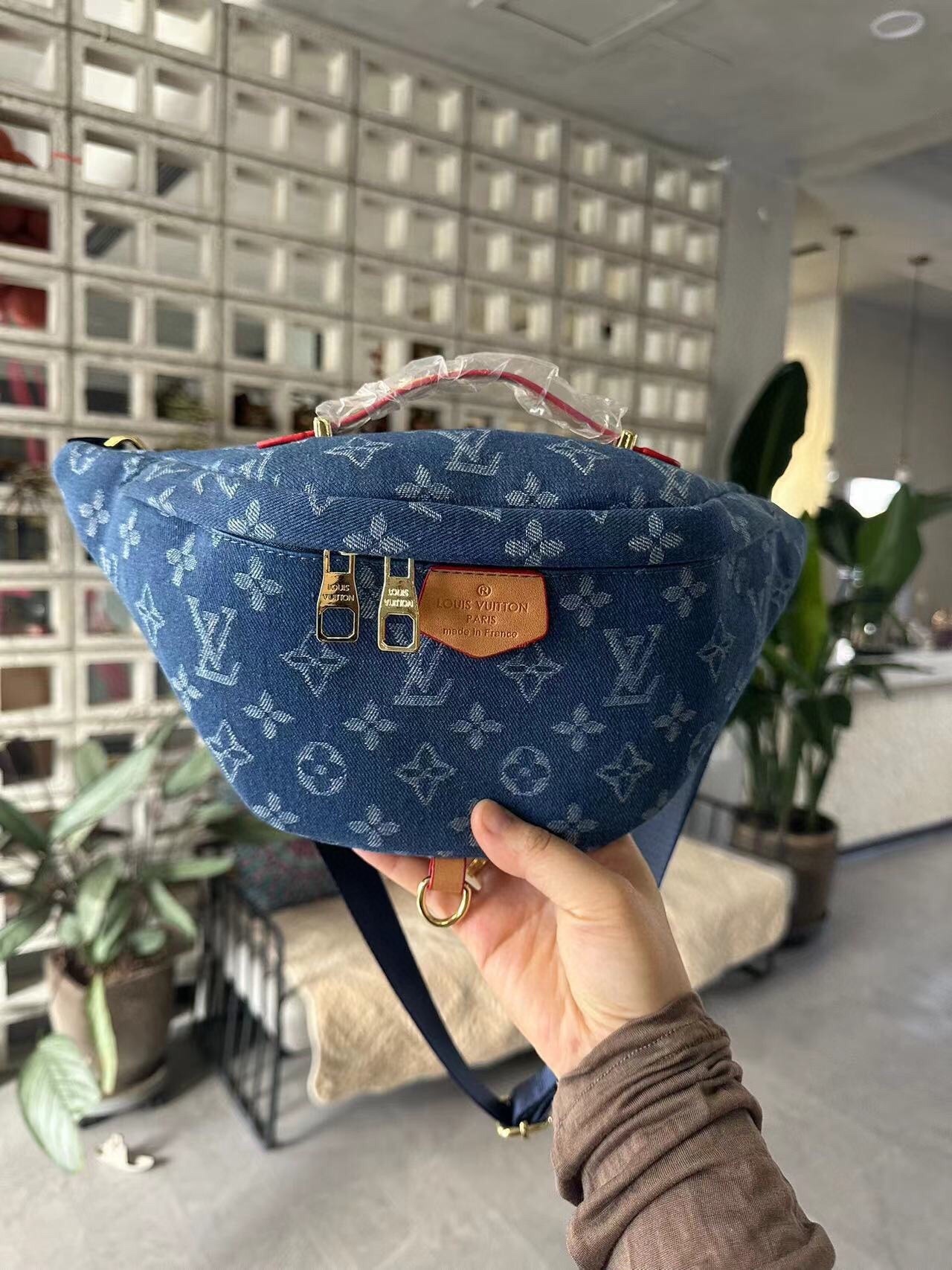 33$ new_dh LV Denim bag size 35x15 cm 91632823117 DX66 gallery