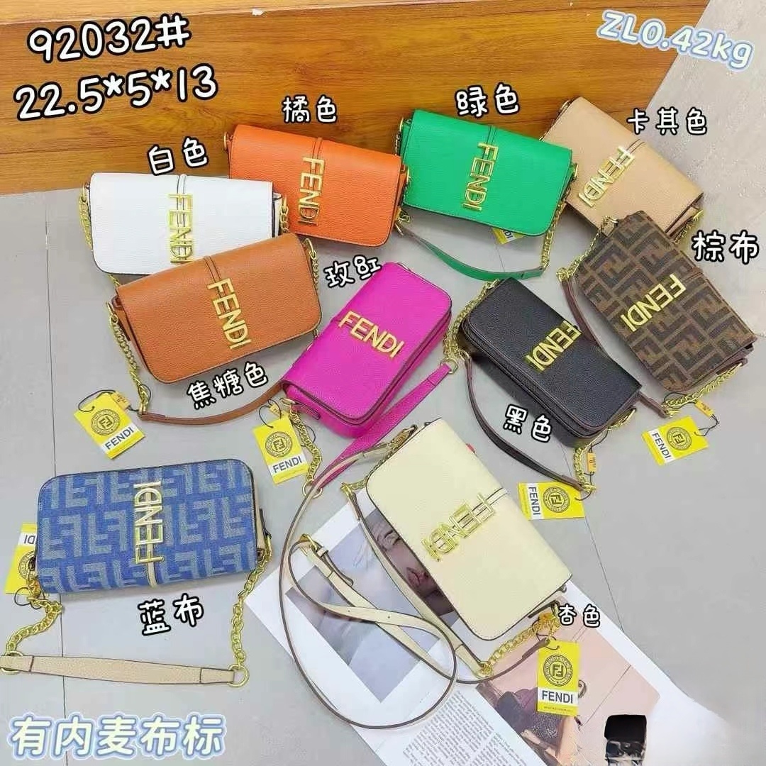 34$ Fendi Shoulder bag size 22x5x13cm 517018 BYA473 gallery