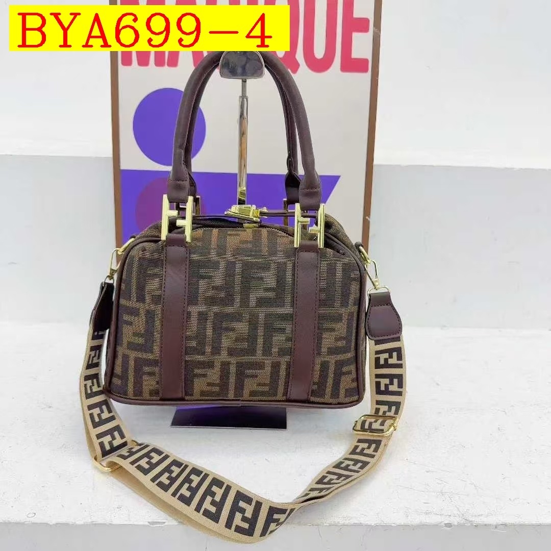 34$ Fendi Shoulder bag size 26x12x20cm 016152 BYA699 gallery