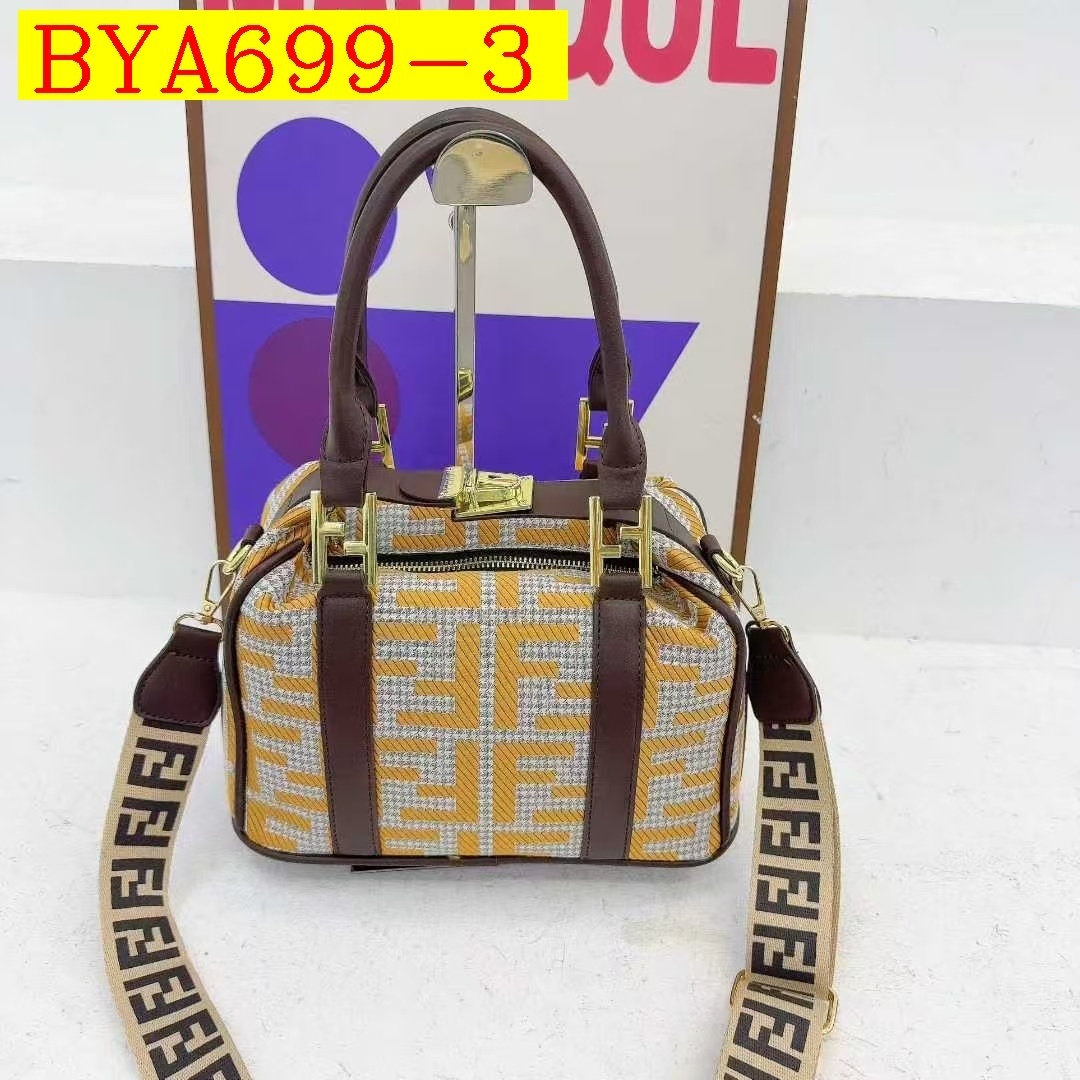 34$ Fendi Shoulder bag size 26x12x20cm 016152 BYA699 gallery