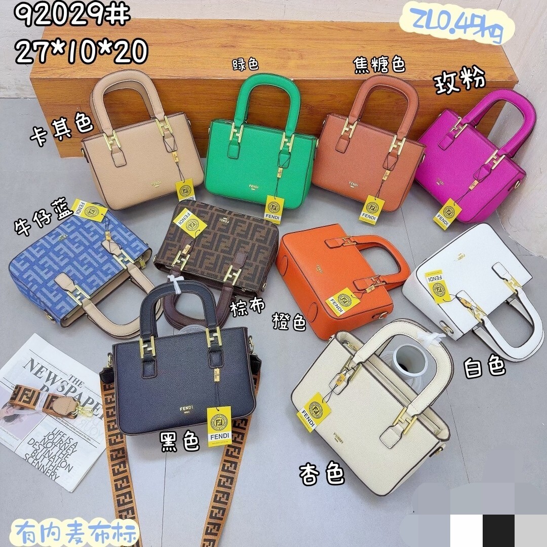 34$ Fendi handbag size 27x10x20cm 716058 BYA903 gallery