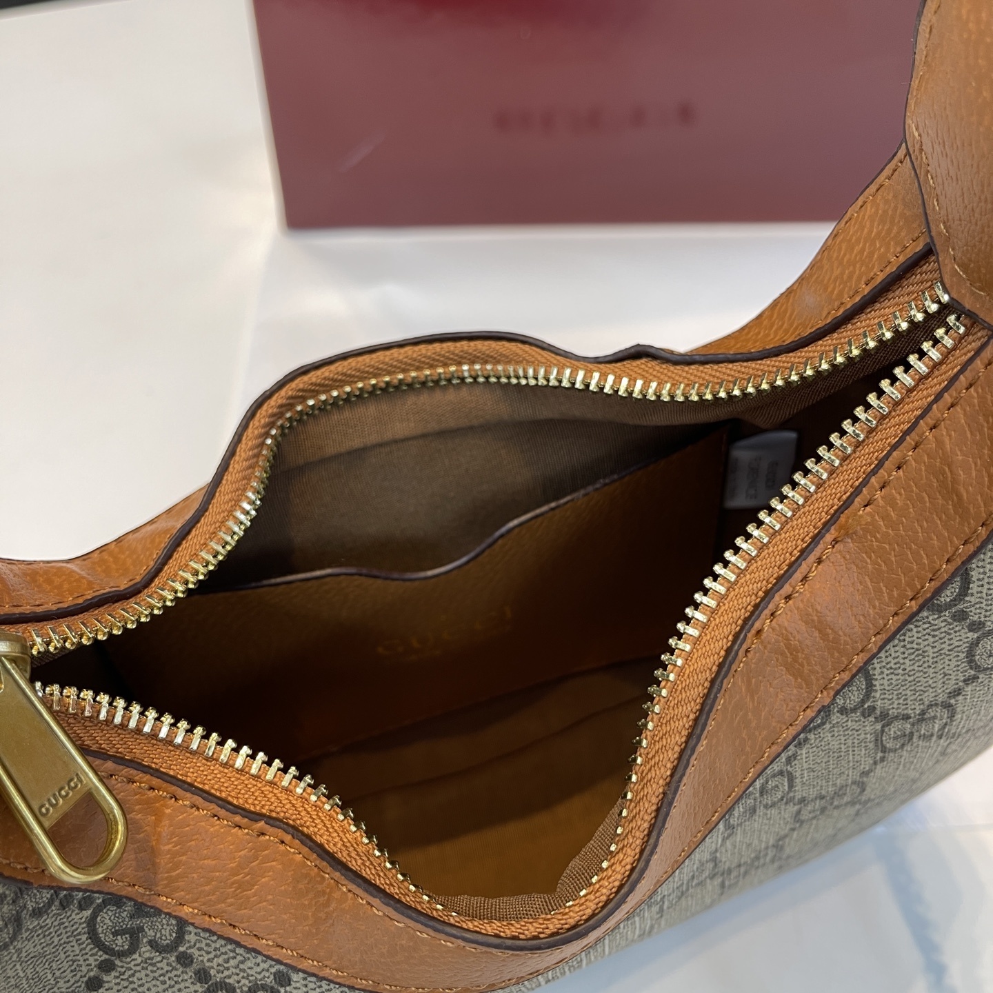 34$ Gucci Shoulder bag size 22x13x6cm 714026 BYA497 gallery