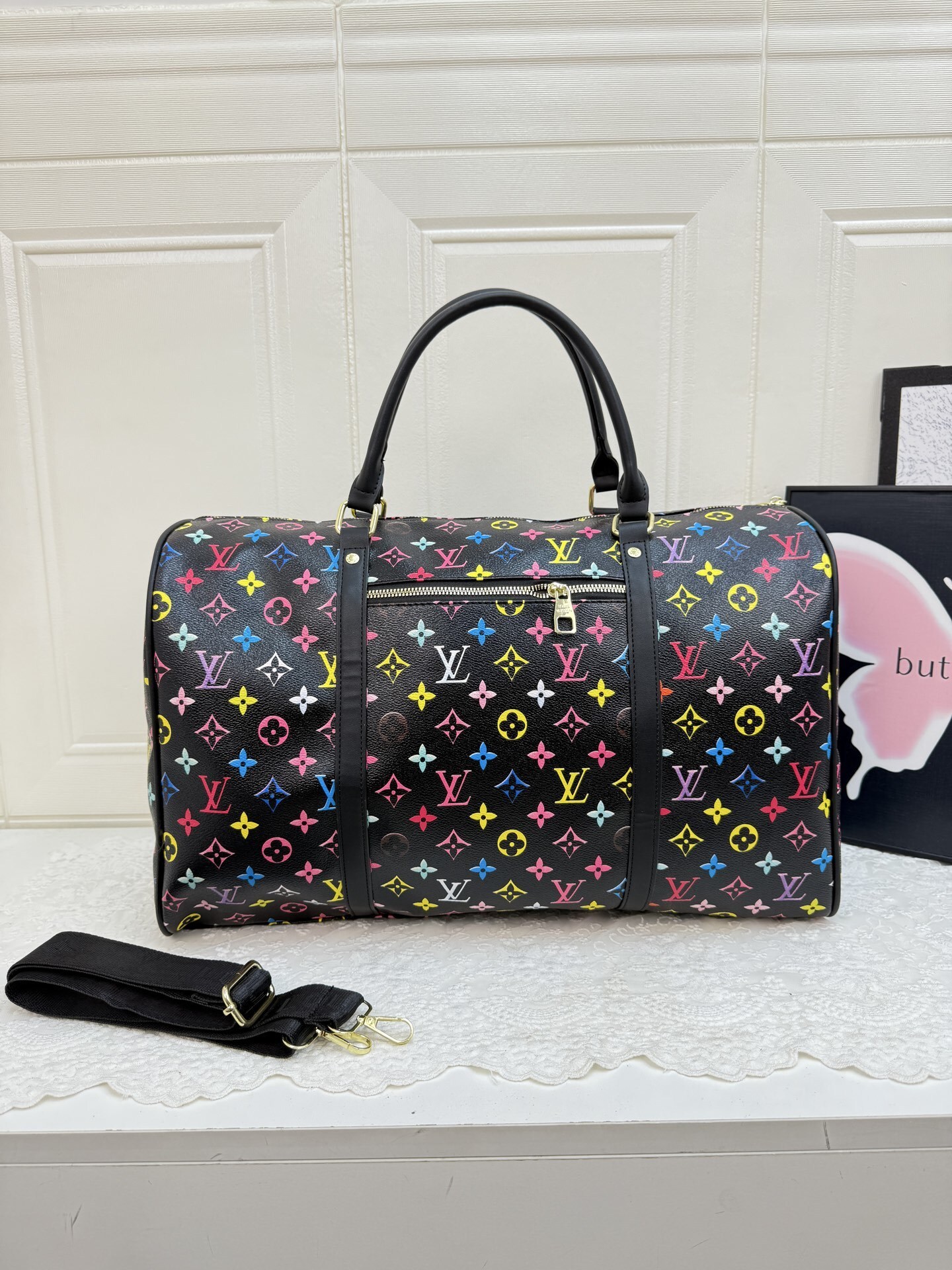 34$ LV 1310 Travelling bag size 47x29x21 cm 613006 BY3397 gallery