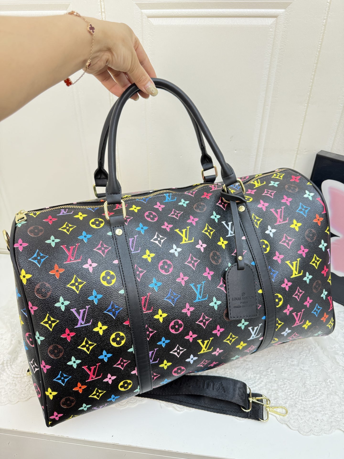 34$ LV 1310 Travelling bag size 47x29x21 cm 613006 BY3397 gallery