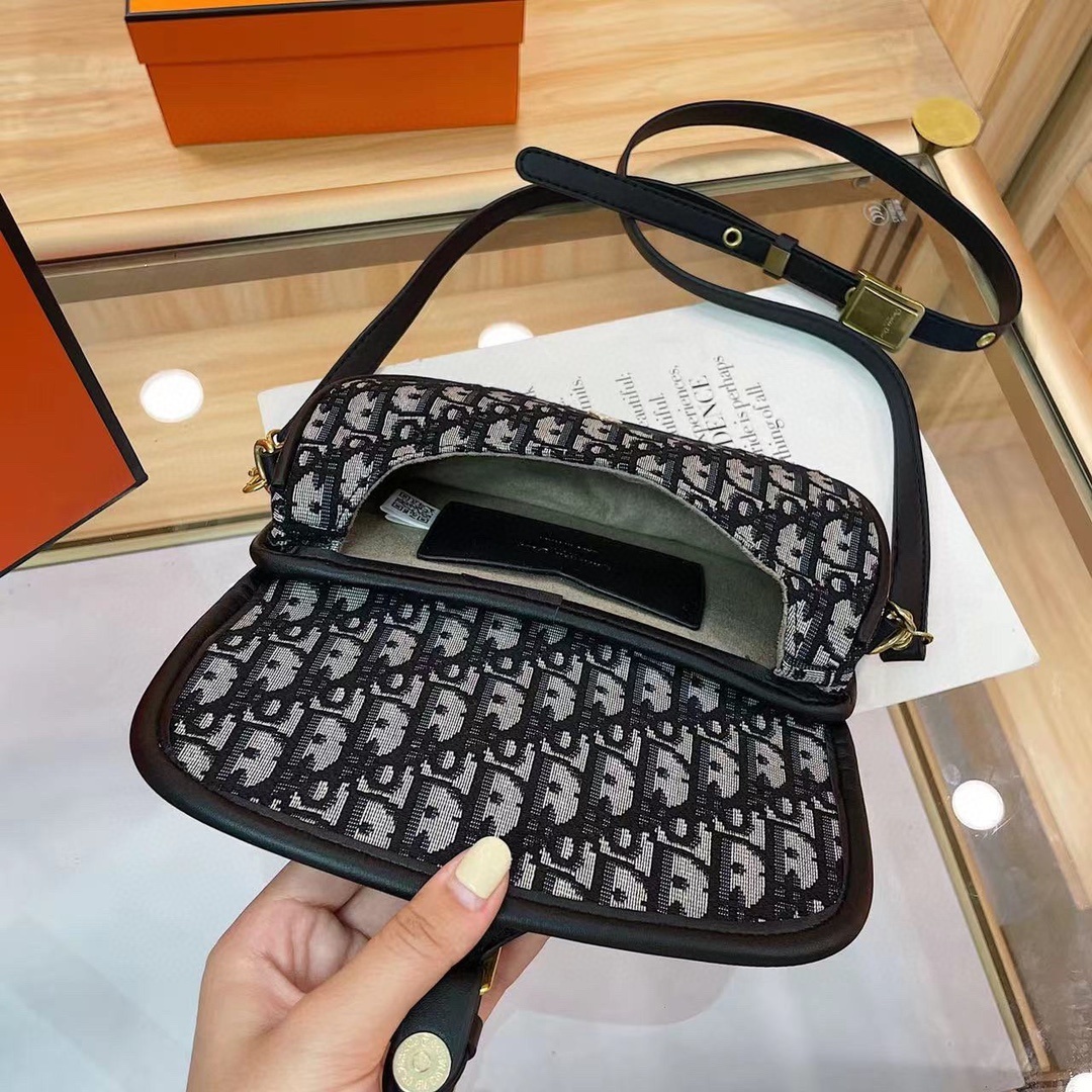 34$ new_dh DIOR SIZE 22X14X5 CM 61352023220 DX142 gallery