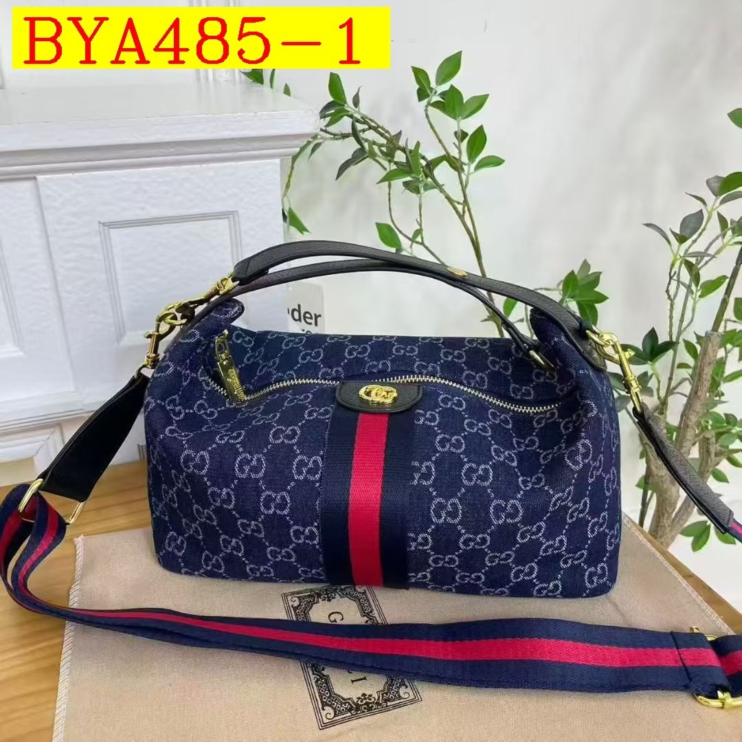 35$ Gucci handbag size 29x13x14cm 212166 BYA485 gallery