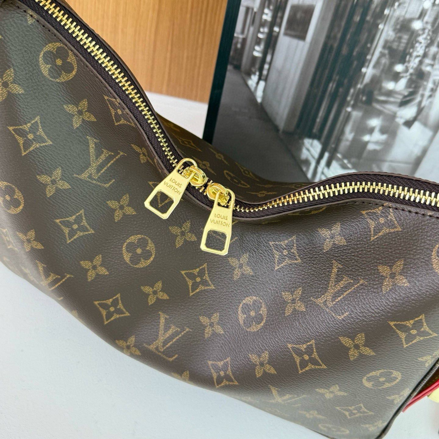 35$ LV 68013 Shoulder bag size 32x21x8 cm 510560 DX794 gallery