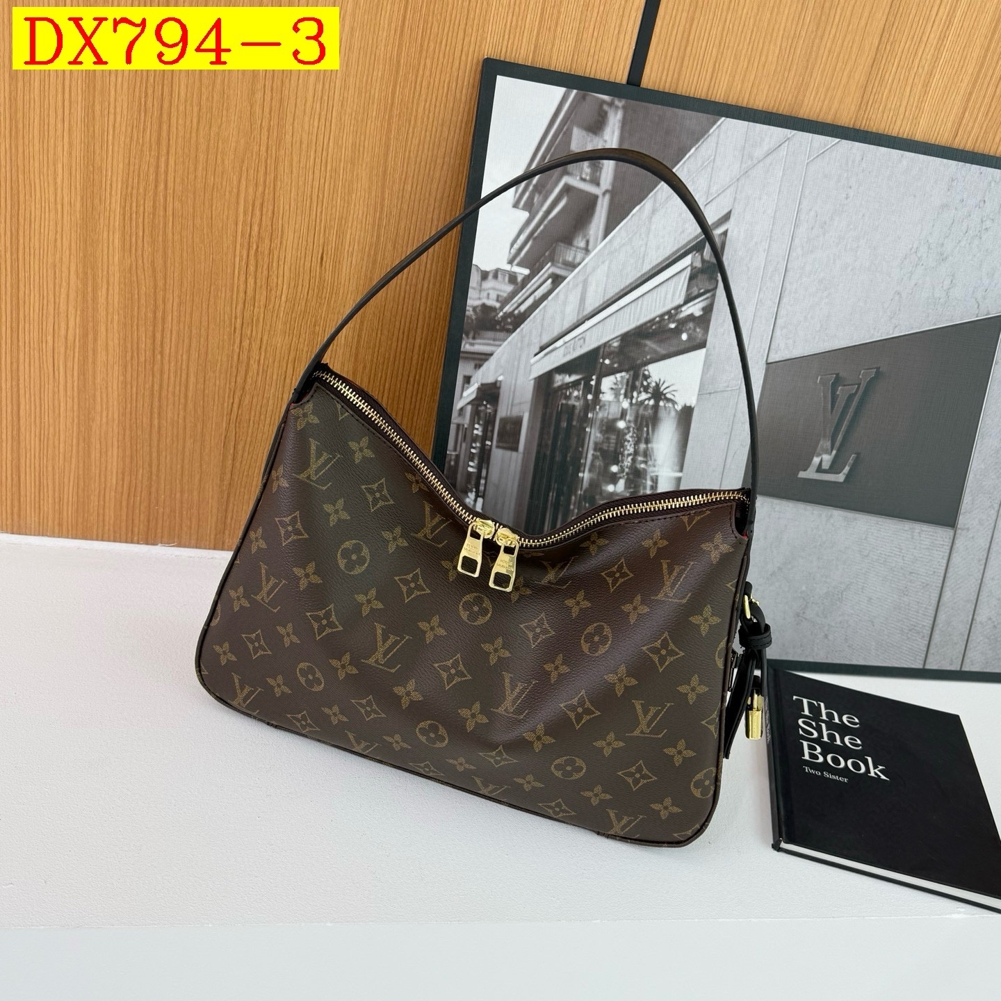 35$ LV 68013 Shoulder bag size 32x21x8 cm 510560 DX794 gallery