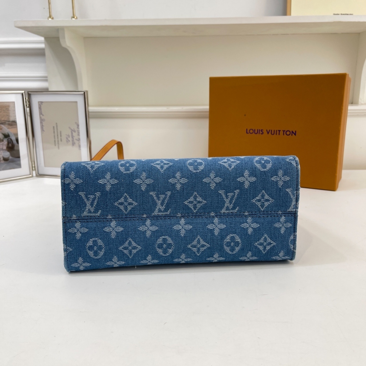 35$ LV 8028 Tote bag size 25x20x12 cm 312432 BY3427 gallery