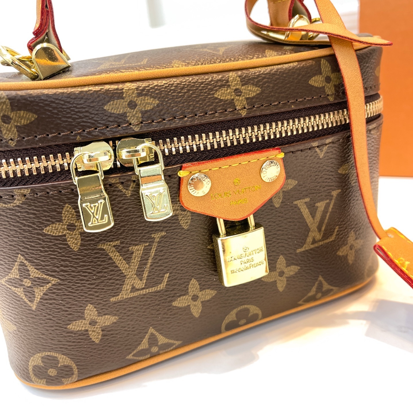 35$ LV Shoulder bag size 19x12x6cm 513138 BYA227 gallery