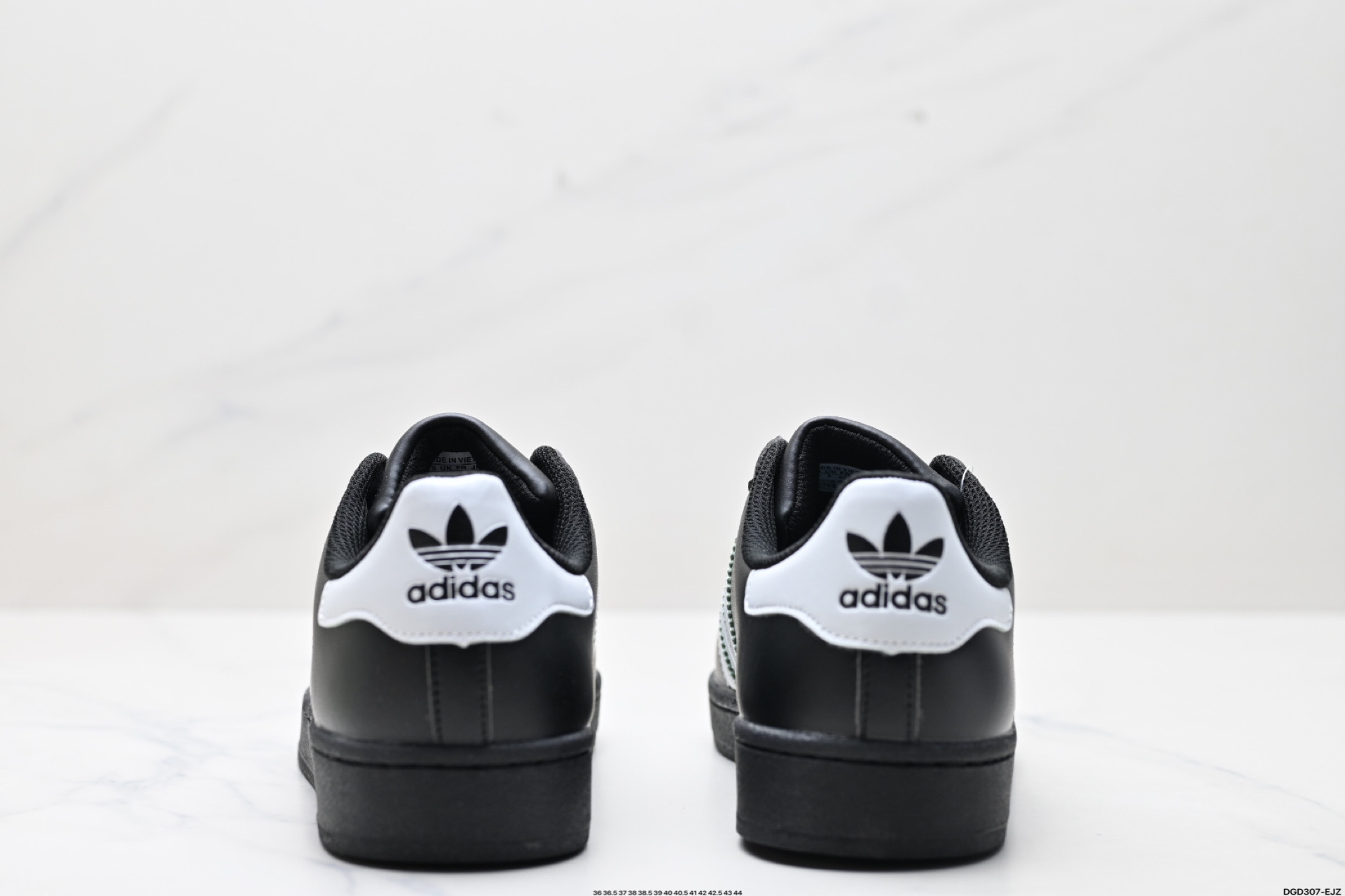 35$ dh Adidas Originals Superstar Half size 36-44 61529023458 DC212 gallery