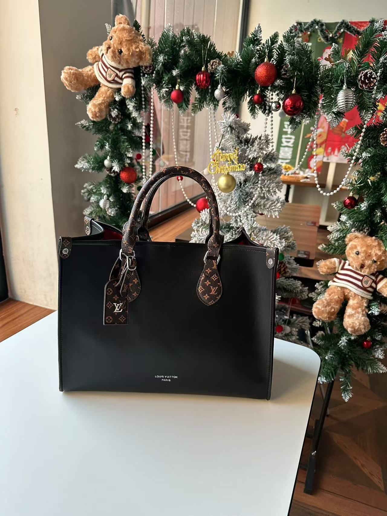 35$ dh LV 7017 Shoulder bag SIZE 35X27X15 CM 71425623455 BY1779 gallery