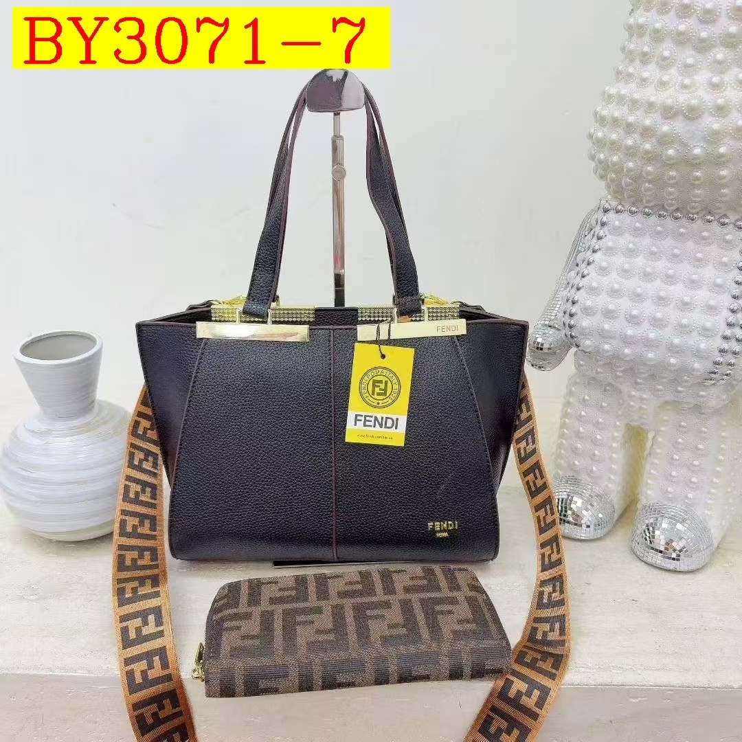 36$ FENDI 92036 Tote bag size 27x12x21 cm 919304 BY3071 gallery