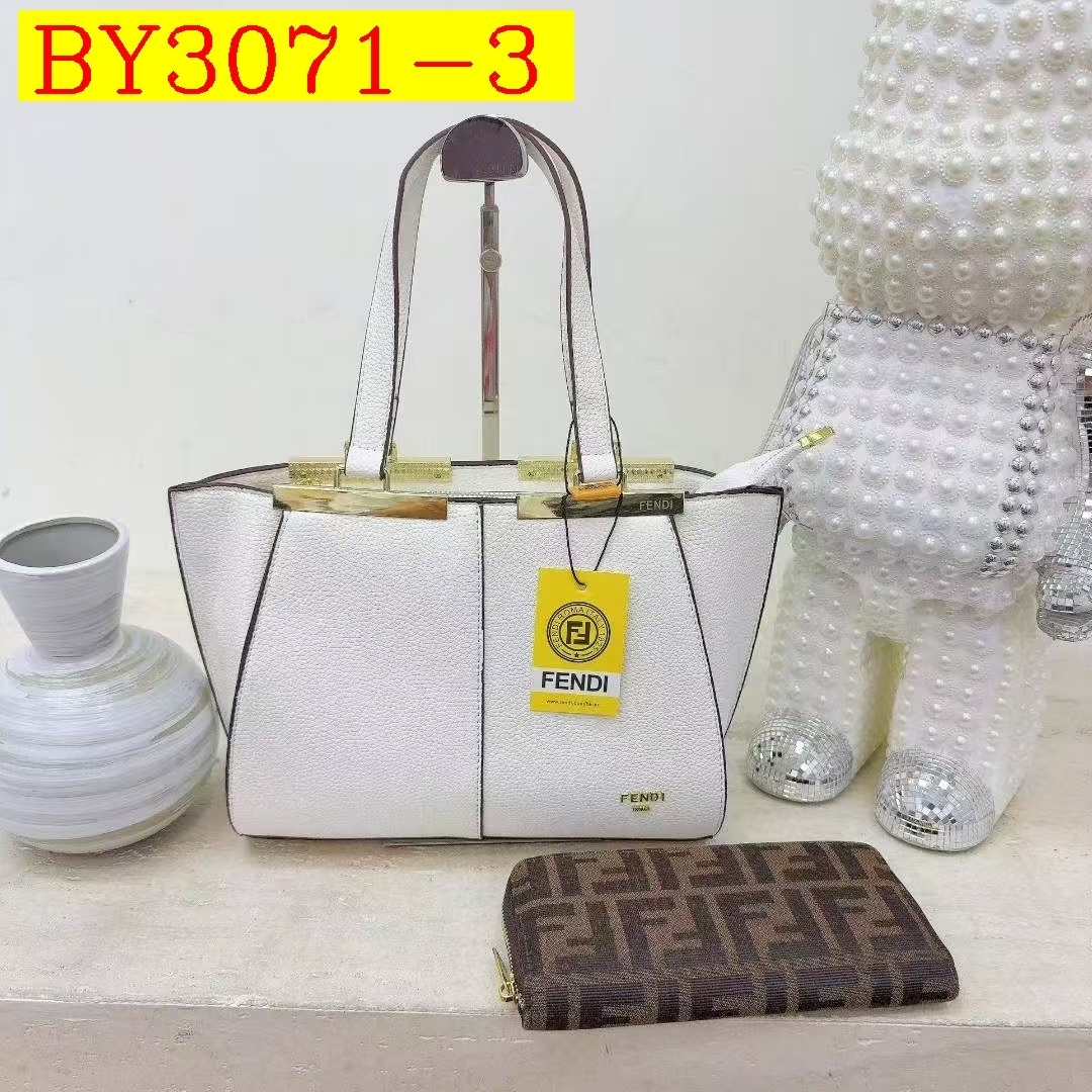 36$ FENDI 92036 Tote bag size 27x12x21 cm 919304 BY3071 gallery