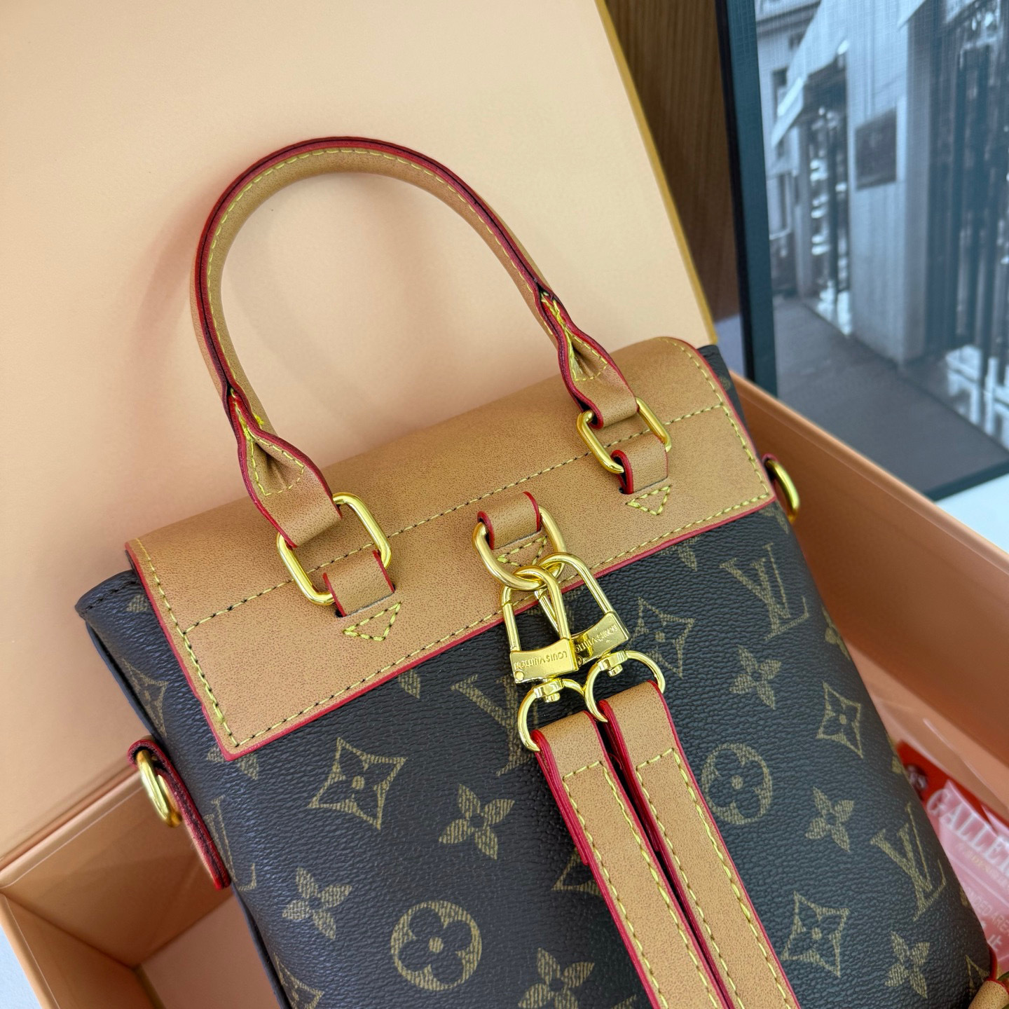 36$ LV 8809 Shoulder bag size 20x23x8 cm 619598 DX796 gallery