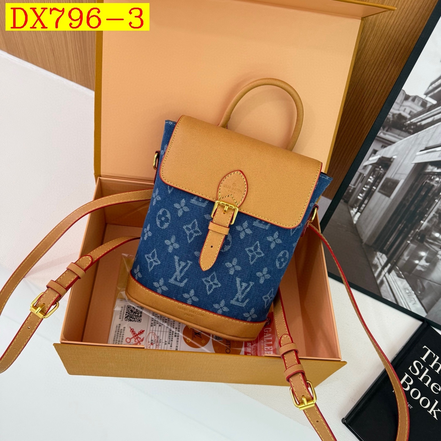 36$ LV 8809 Shoulder bag size 20x23x8 cm 619598 DX796 gallery