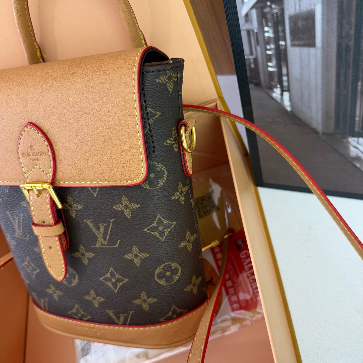 36$ LV 8809 Shoulder bag size 20x23x8 cm 619598 DX796 gallery