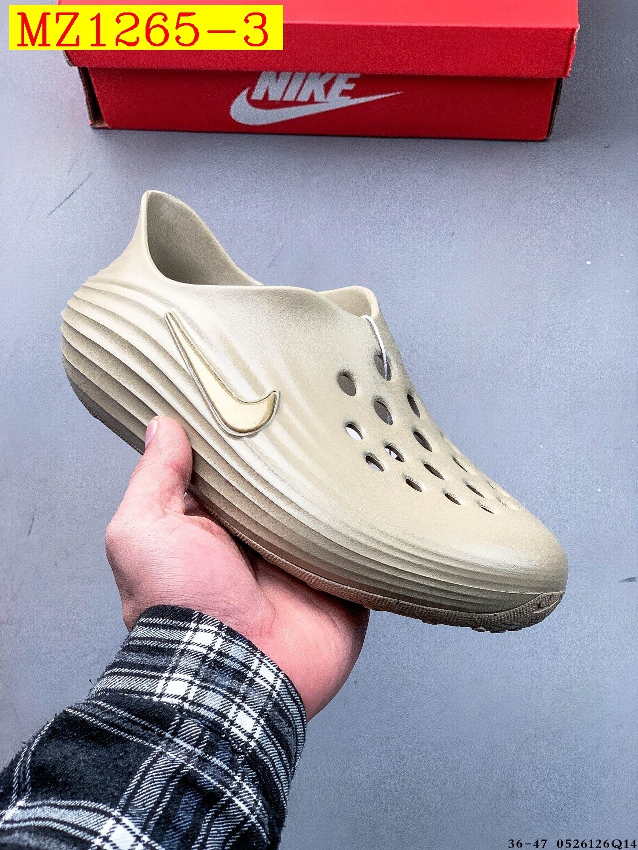 36$ Nike Reactx Rejuven8 size 36-46 711420 MZ1265 gallery