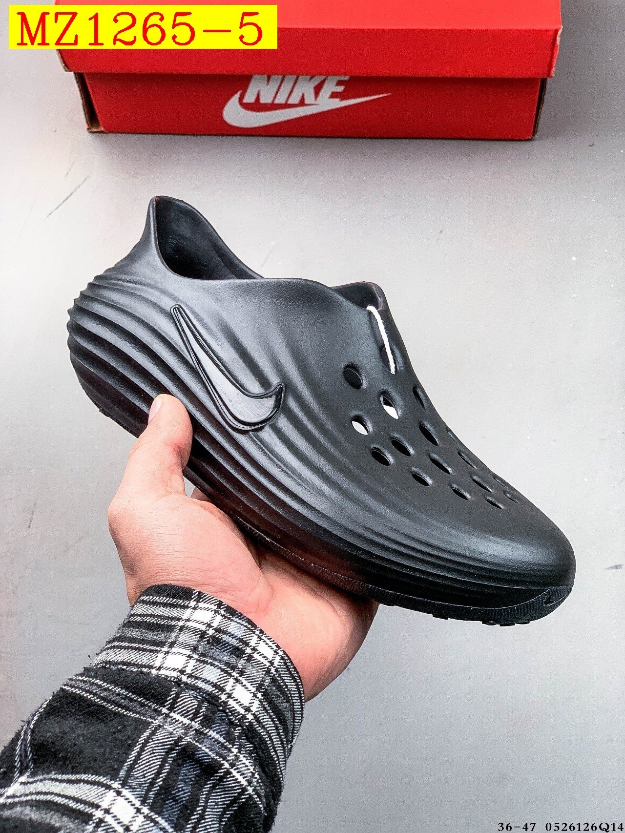 36$ Nike Reactx Rejuven8 size 36-46 711420 MZ1265 gallery