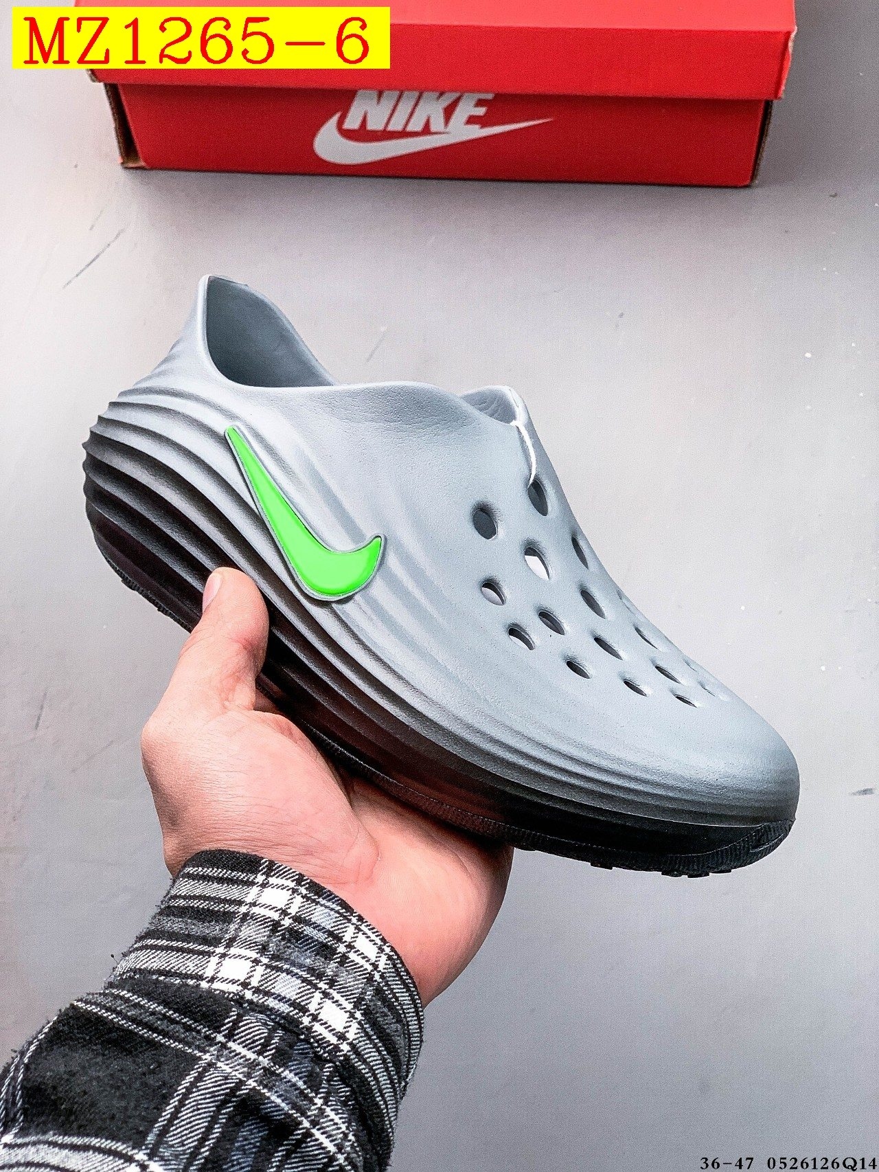 36$ Nike Reactx Rejuven8 size 36-46 711420 MZ1265 gallery