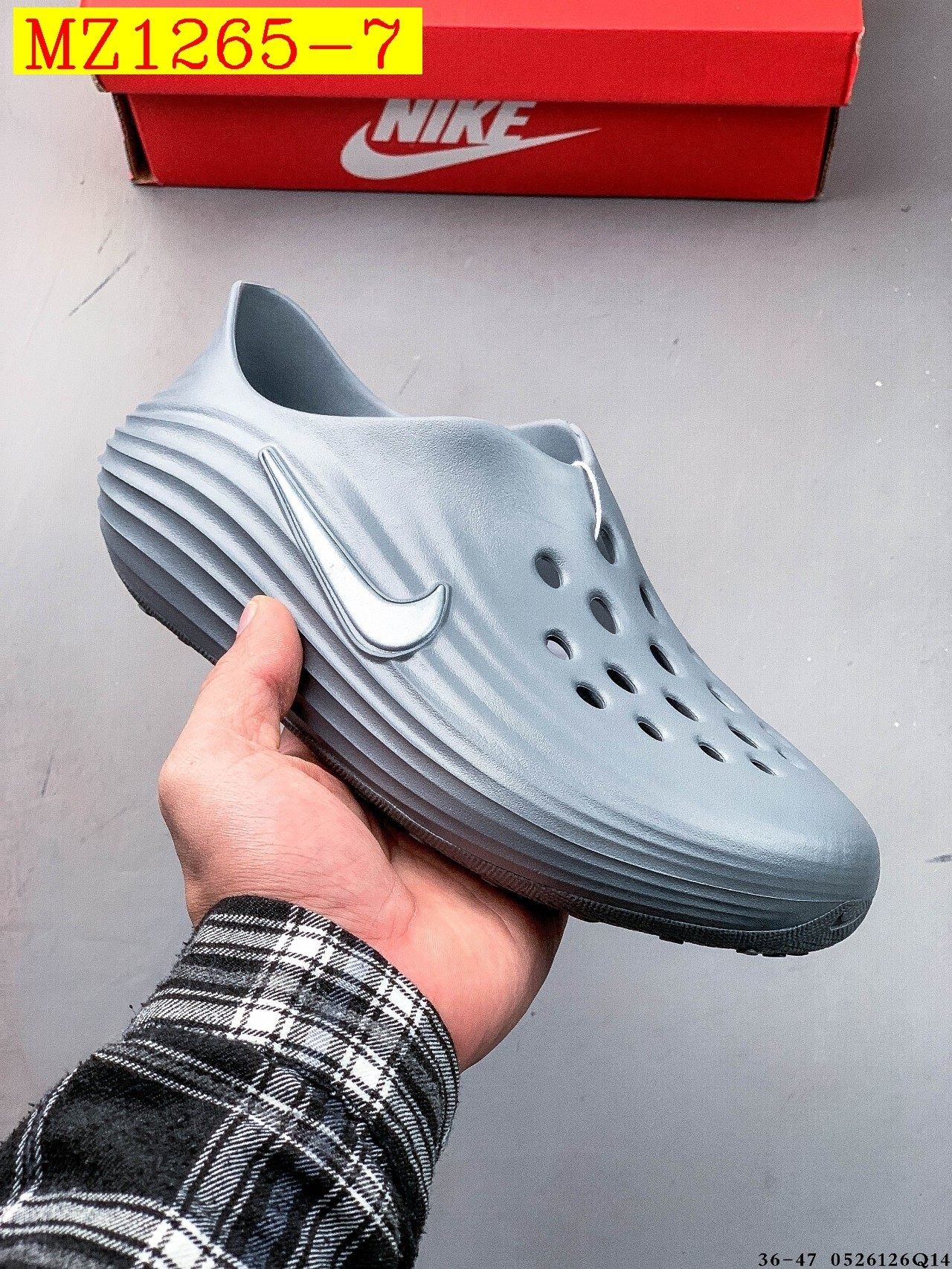 36$ Nike Reactx Rejuven8 size 36-46 711420 MZ1265 gallery