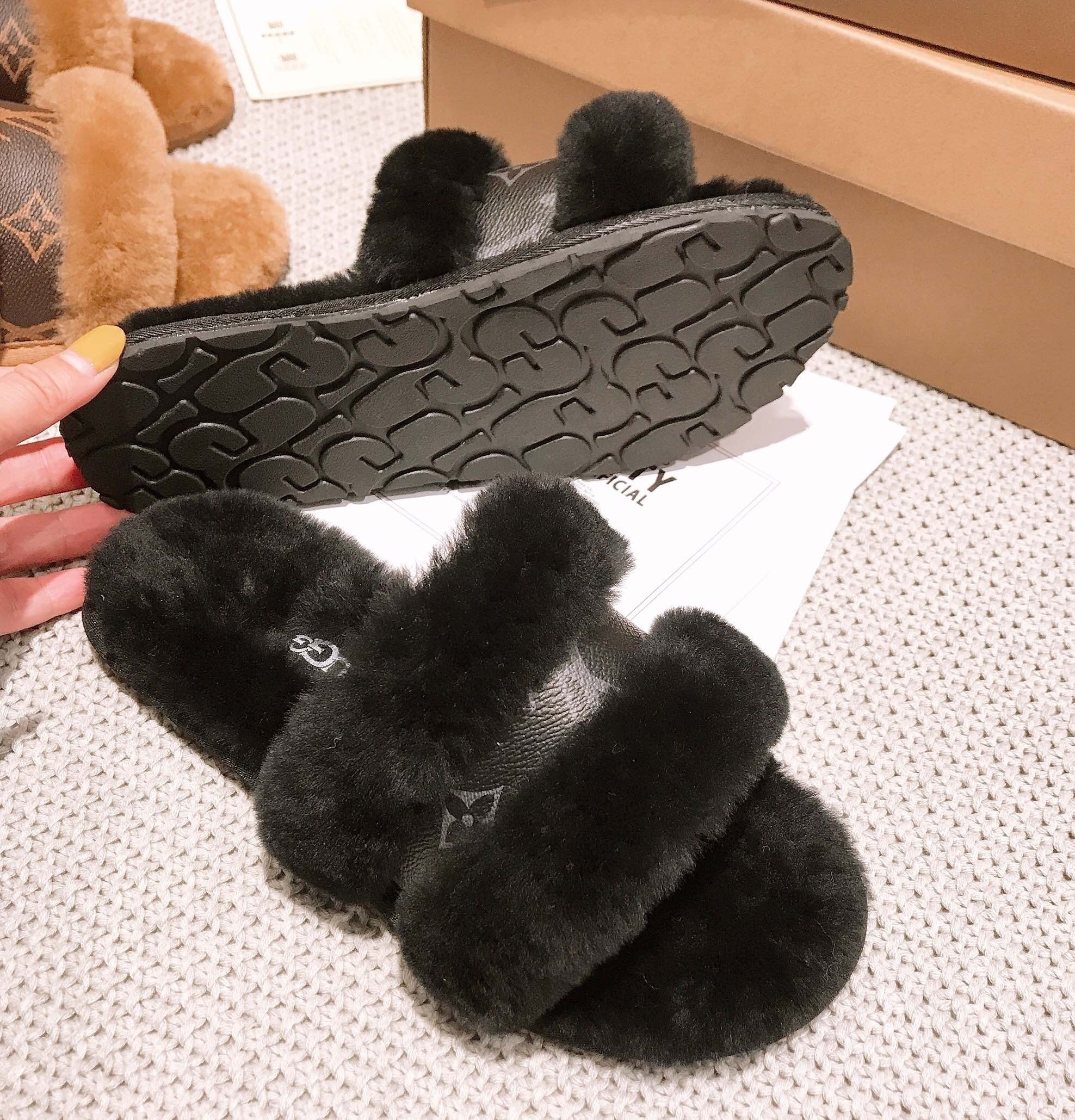 36$ UGG size 35-45 813430 SG448 gallery