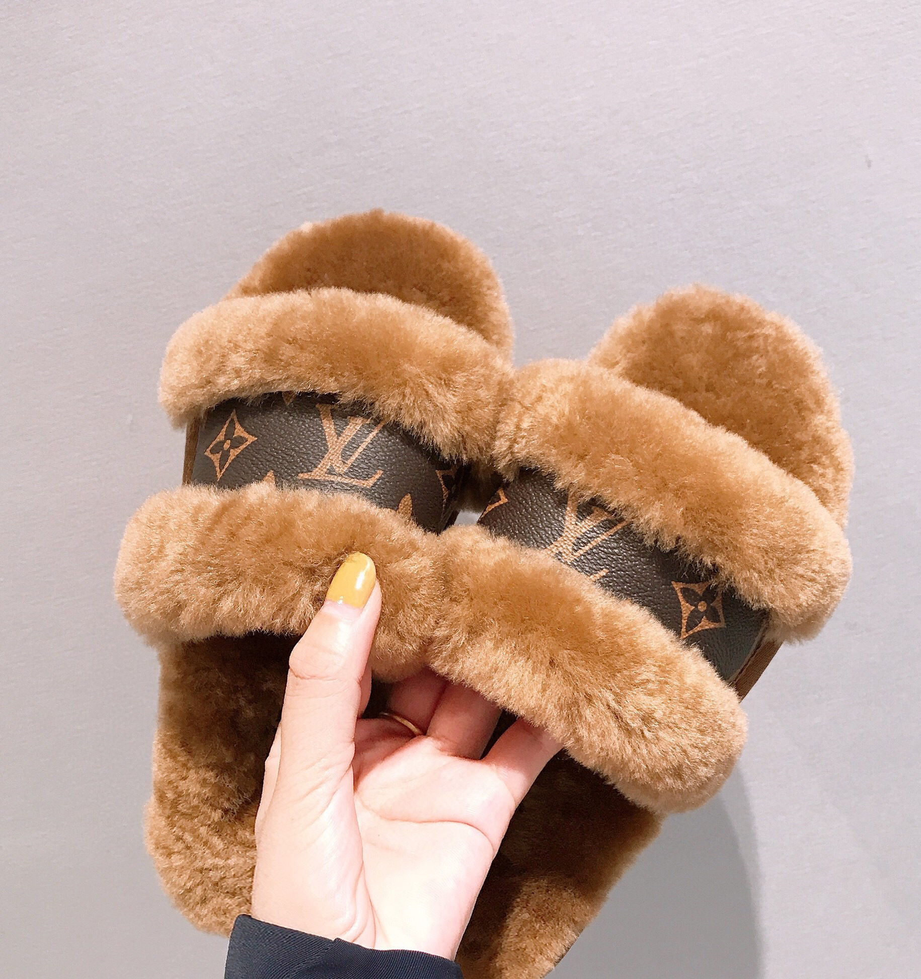 36$ UGG size 35-45 813430 SG448 gallery