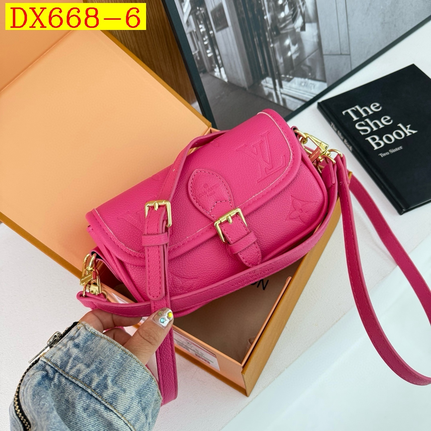 36$ dh LV 8003 Shoulder bag size 19X12X6 cm 91854023562 DX668 gallery