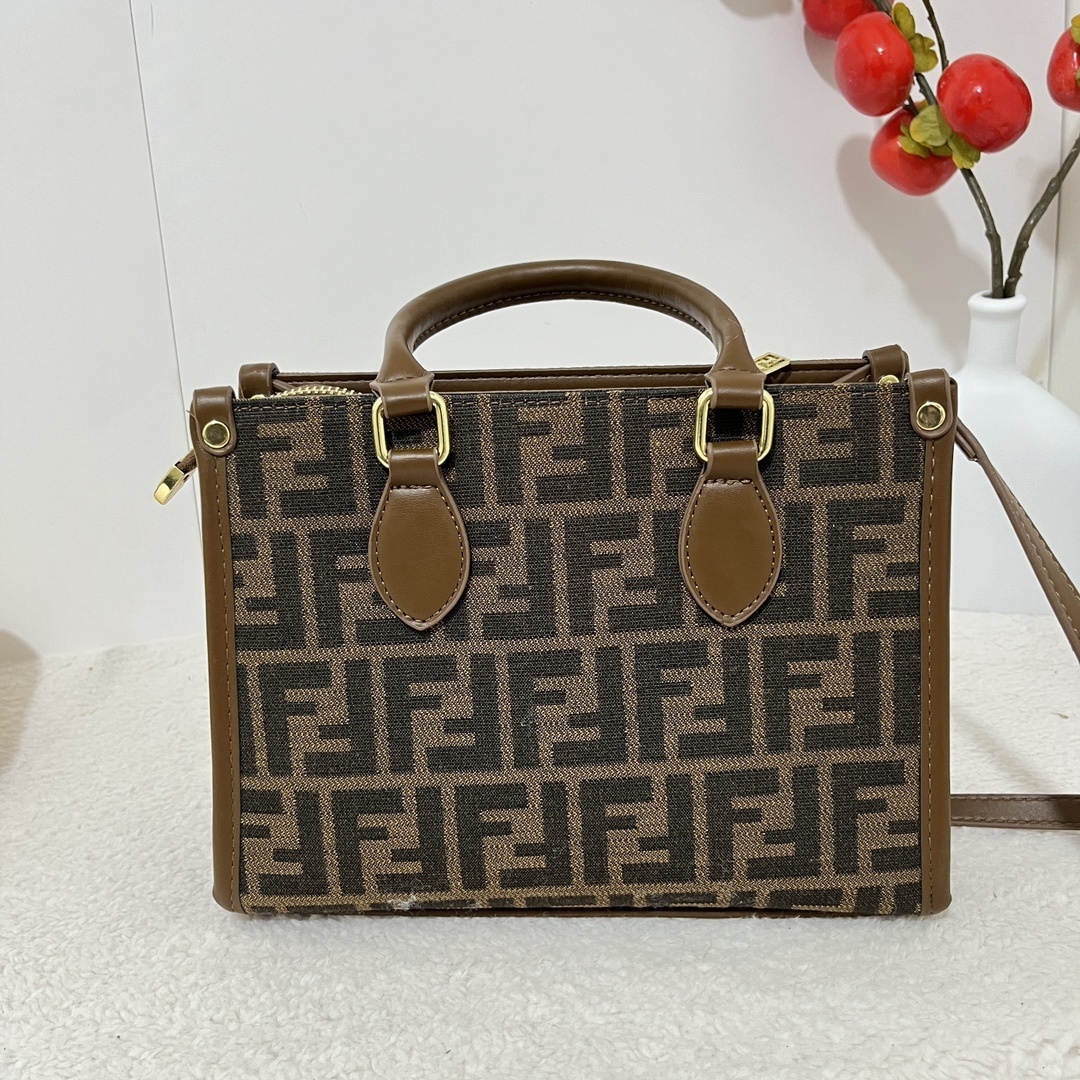 36$ new_dh FENDI 8912 Shoulder bag SIZE 26X20X11 CM 50291823440 DX344 gallery