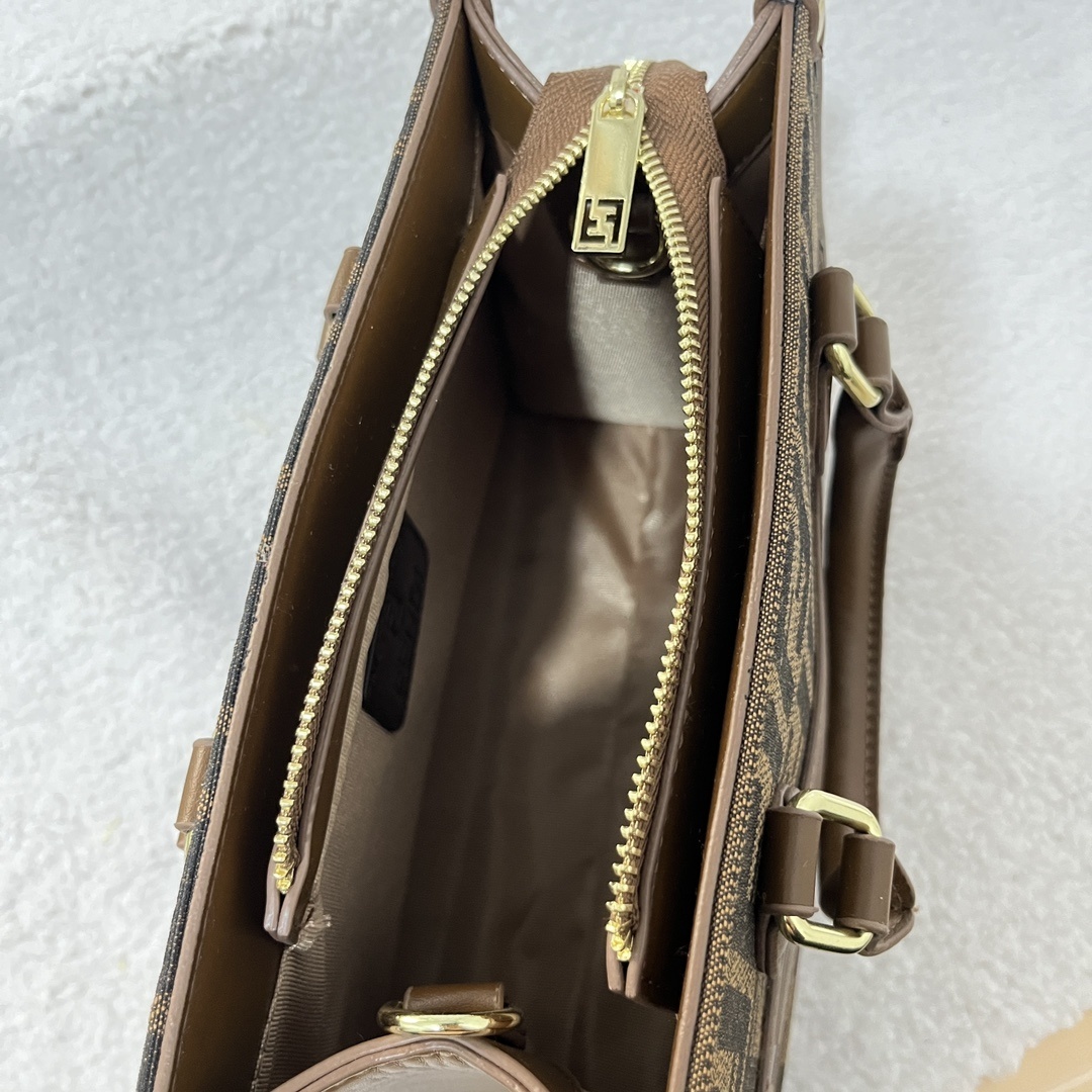 36$ new_dh FENDI 8912 Shoulder bag SIZE 26X20X11 CM 50291823440 DX344 gallery