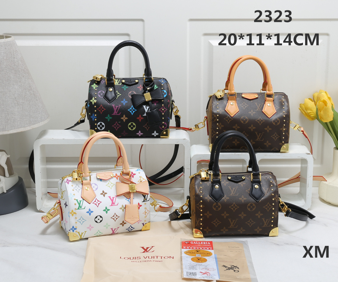 37$ LV 2323 Shoulder bag size 20X11X14 cm 911820 BR1914 gallery