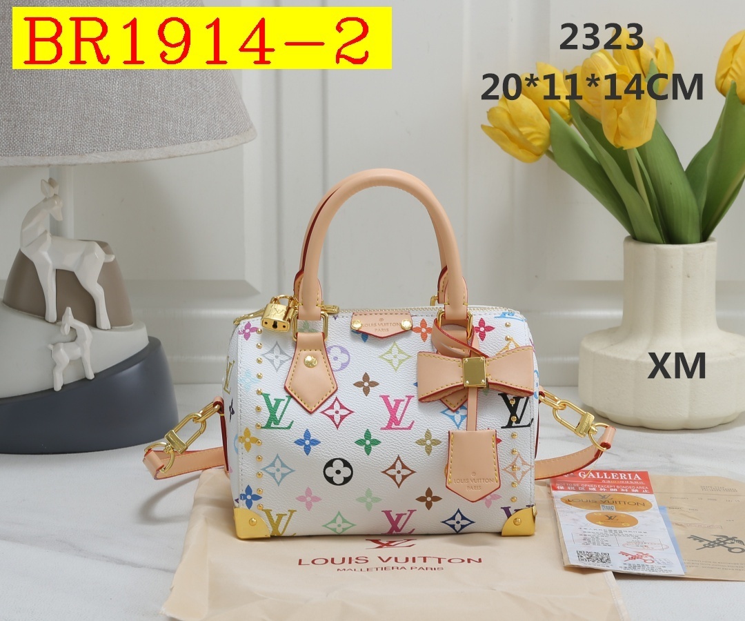 37$ LV 2323 Shoulder bag size 20X11X14 cm 911820 BR1914 gallery