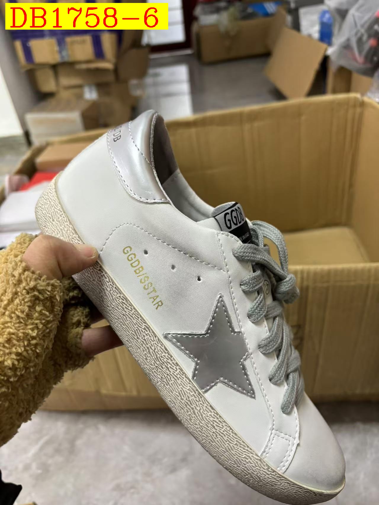 37$ Stock Promotion please note all the color only have size 41 DB1758 gallery
