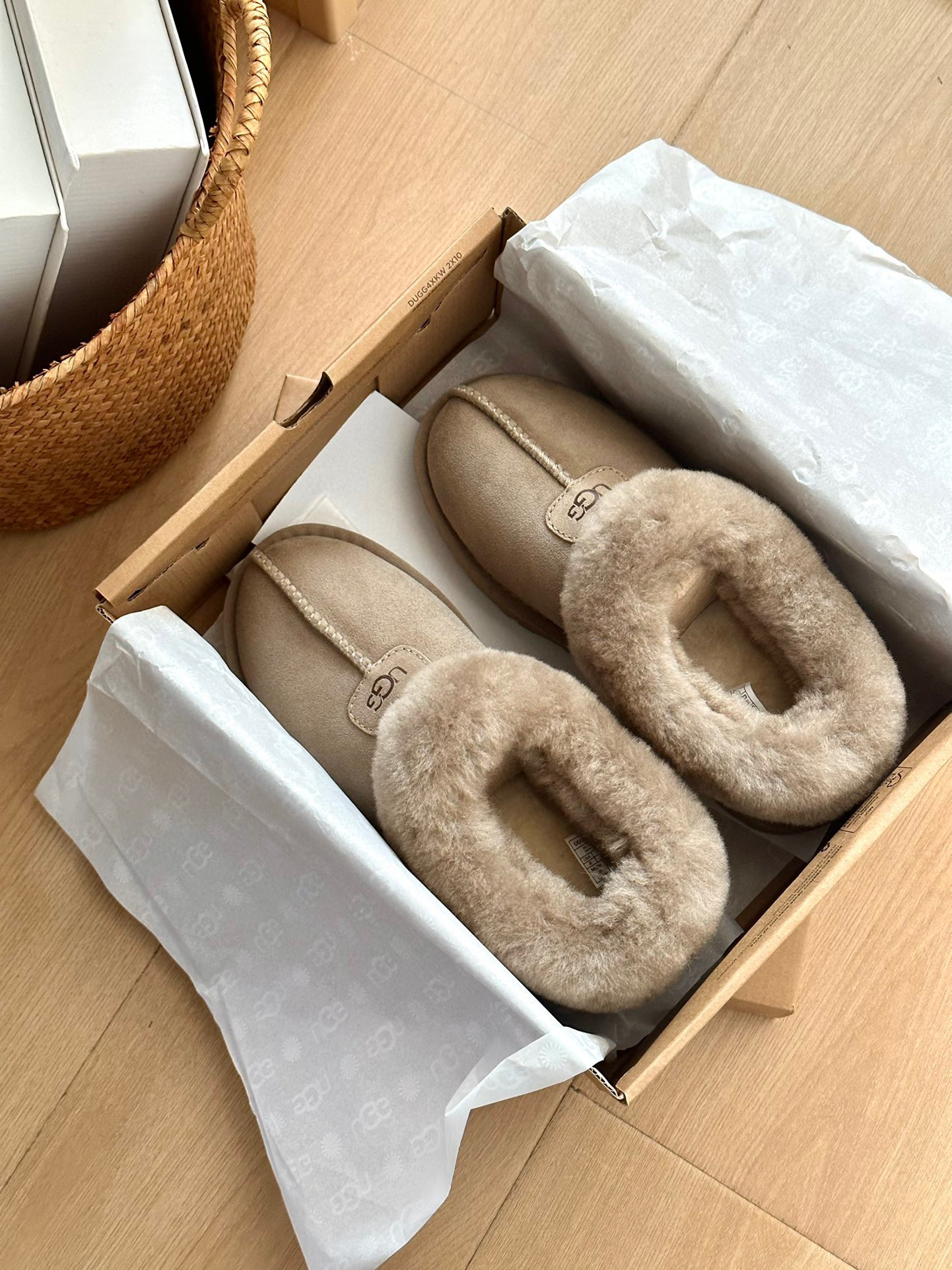 37$ UGG size 35-43 512430 SG284 gallery