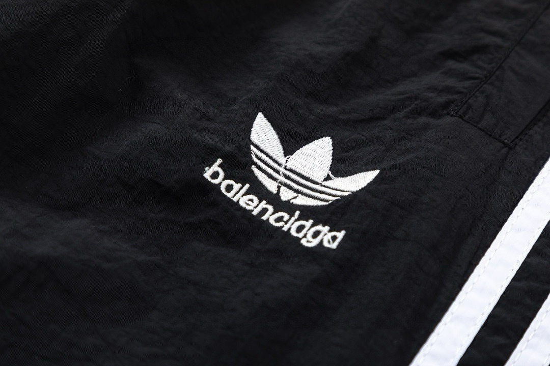37$ dh Balenciaga adidas Pants size S-XL 51246023577 DA234 gallery